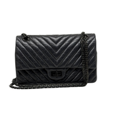 Chanel 2016-17 Black Reissue 2.55 Flap Bag Chevron Aged Calfskin 227 shoulder bag (pre-owned)