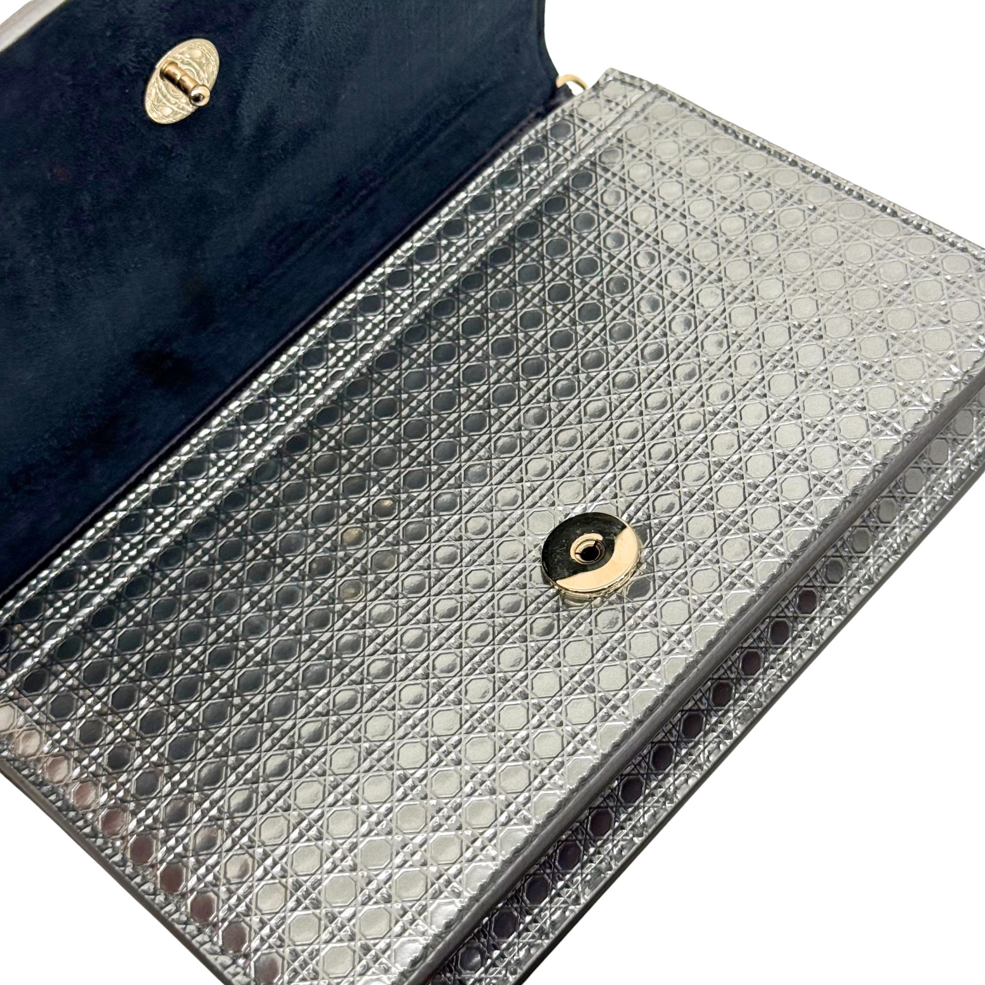 Christian Dior Metallic Silver Micro Cannage 30 Montaigne 2-in-1 Pouch (pre-owned)