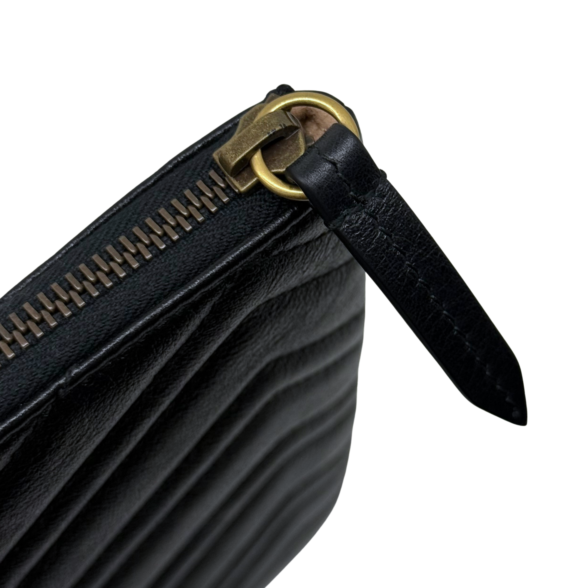 Gucci GG Marmont Matelasse Leather pouch black (brand new)