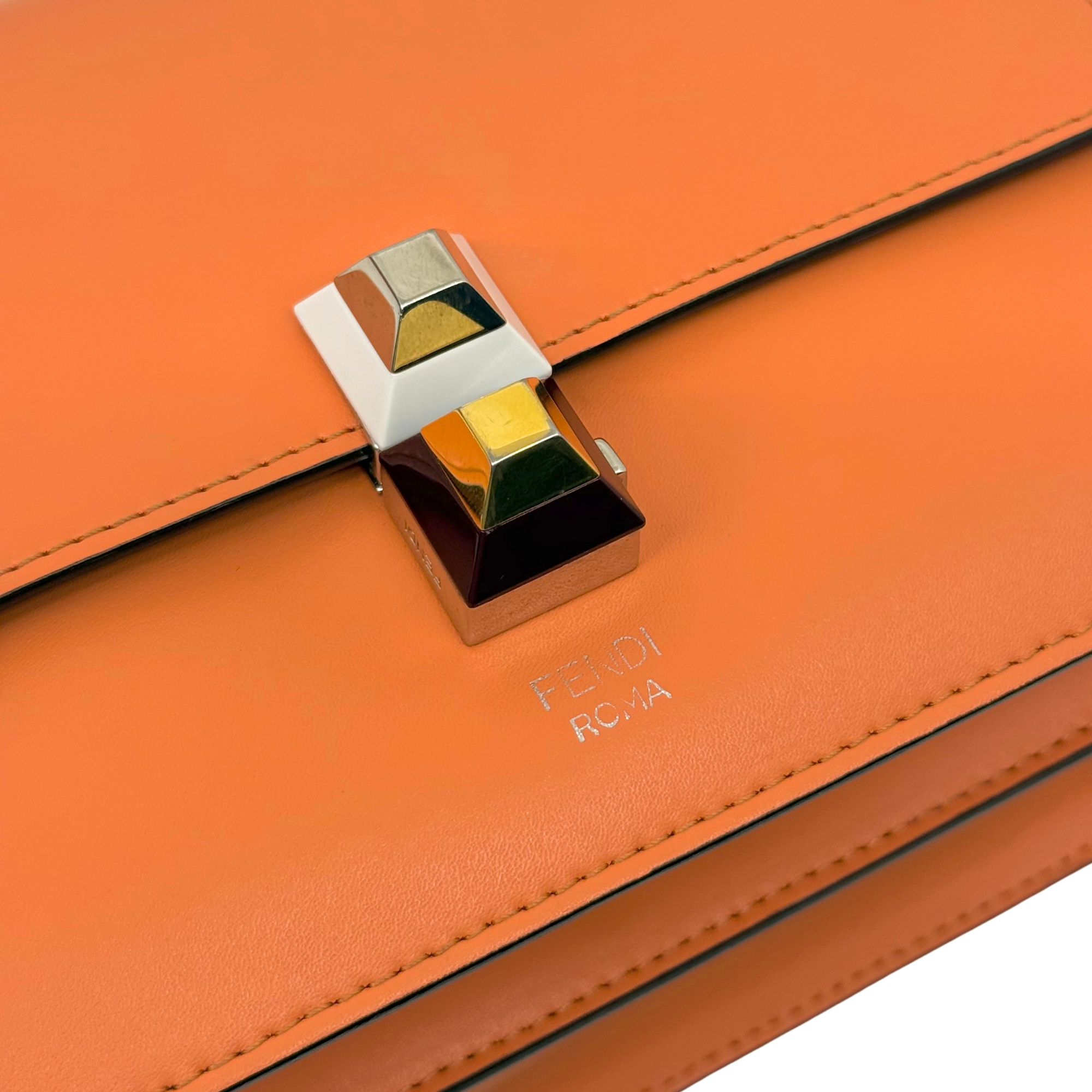 Fendi Kan I Small shoulder bag in orange leather (pre-owned)