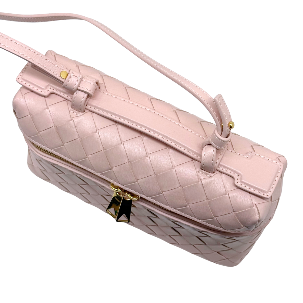 Bottega Veneta quilted leather shoulder bag, pale pink, gold zipper pull