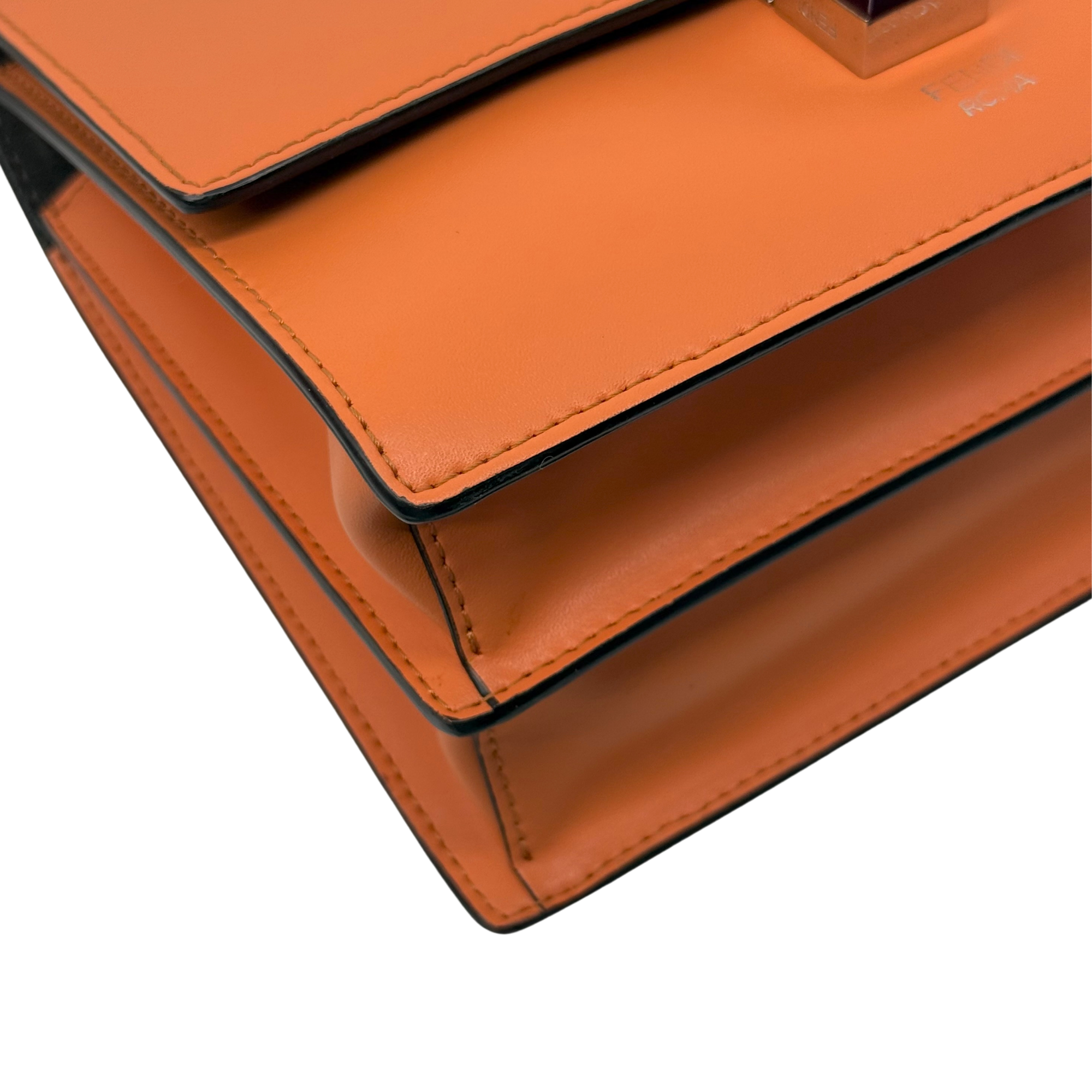 Fendi Kan I Small shoulder bag in orange leather (pre-owned)