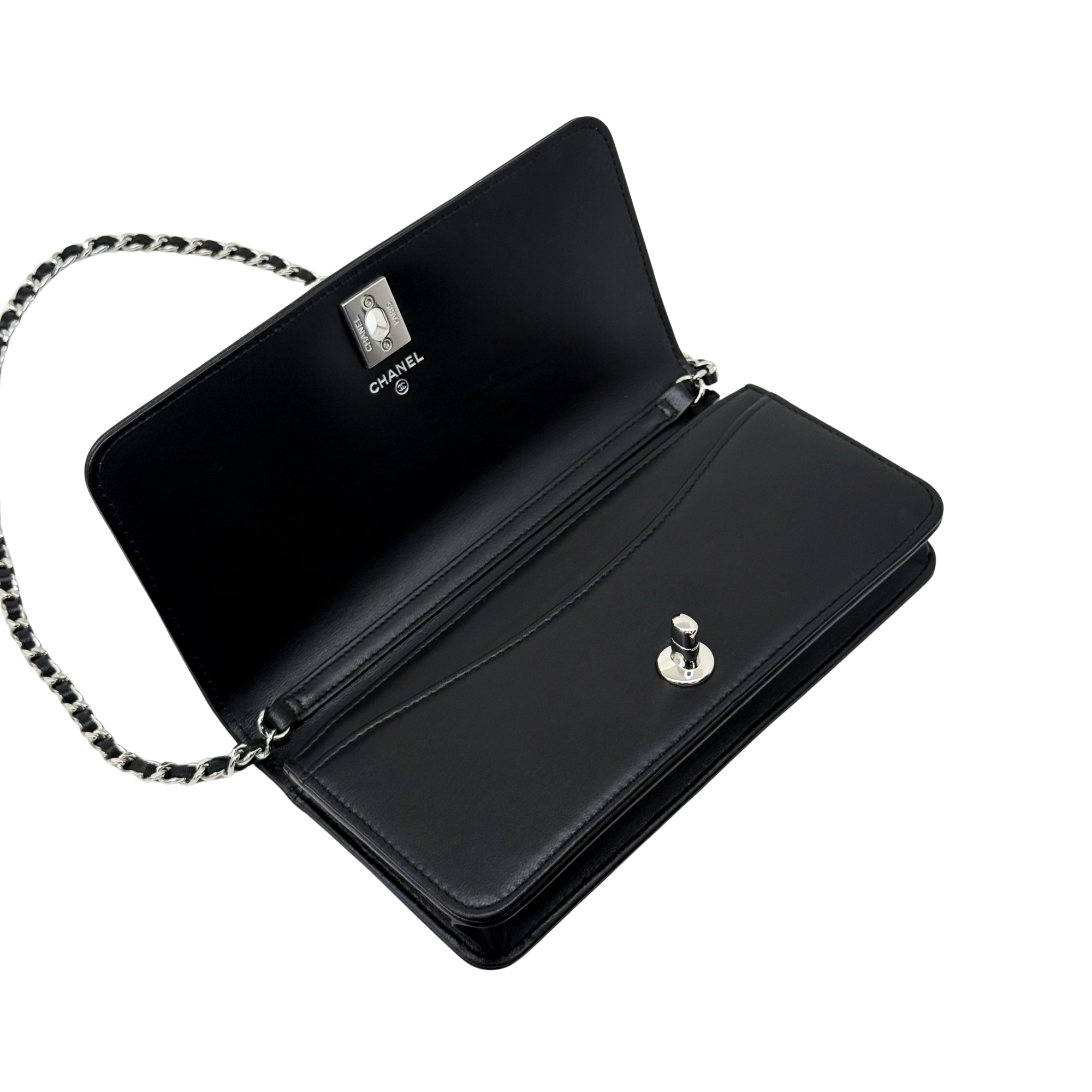 Chanel 23B Black Silver CC Logo Sequin Clutch On Chain Silver Hardware microchipped (pre-owned)