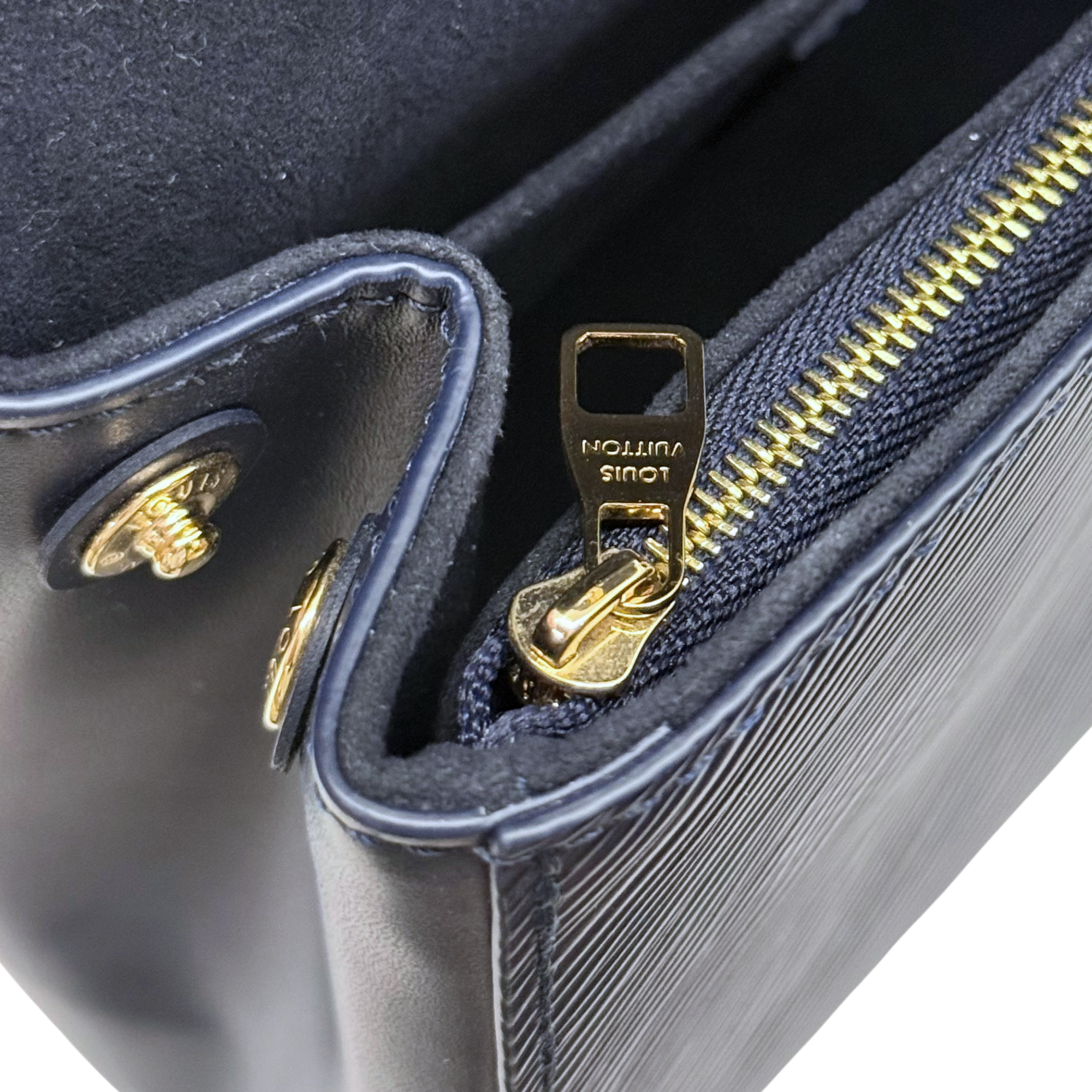 Louis Vuitton Cluny Top Handle Bag Epi Leather Mini Navy Blue (pre-owned)