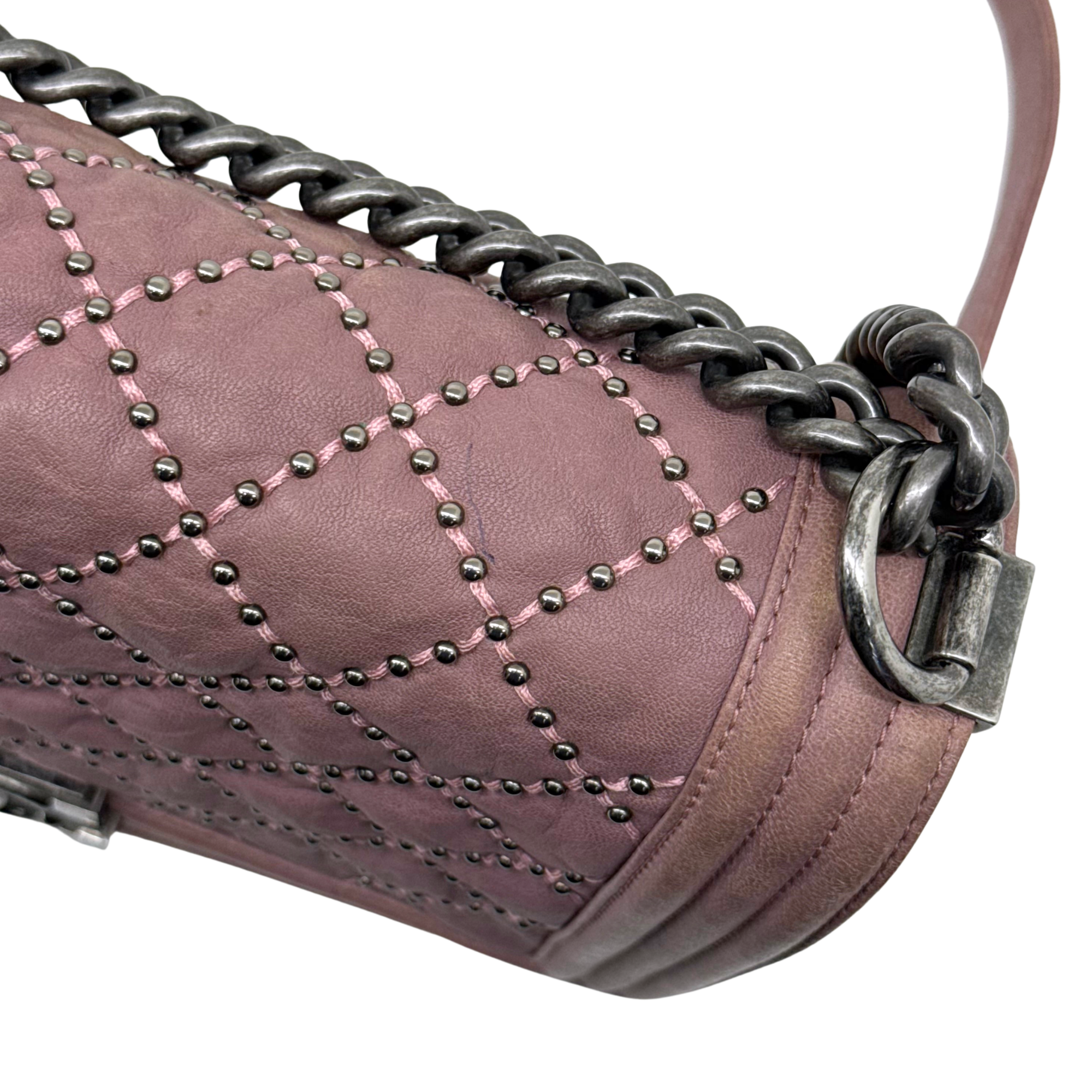 Chanel 2015-2016 Crumpled Lambskin Medium Studded Boy Flap Pink (pre-owned)