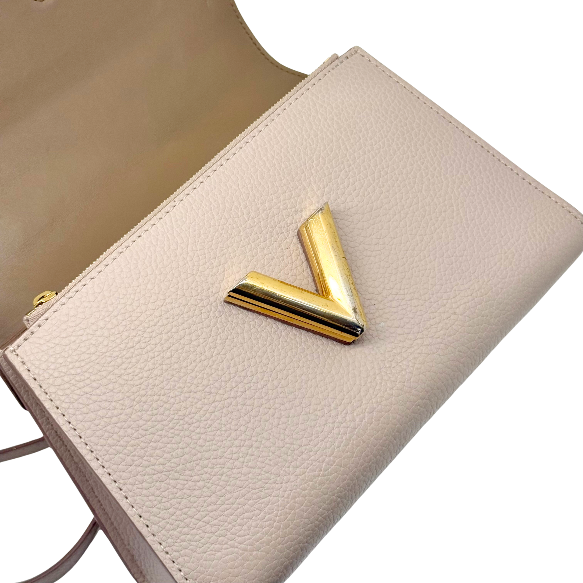 Louis Vuitton Twist BB Beige Grained Epi Leather Top Handle Bag
 (pre-owned)