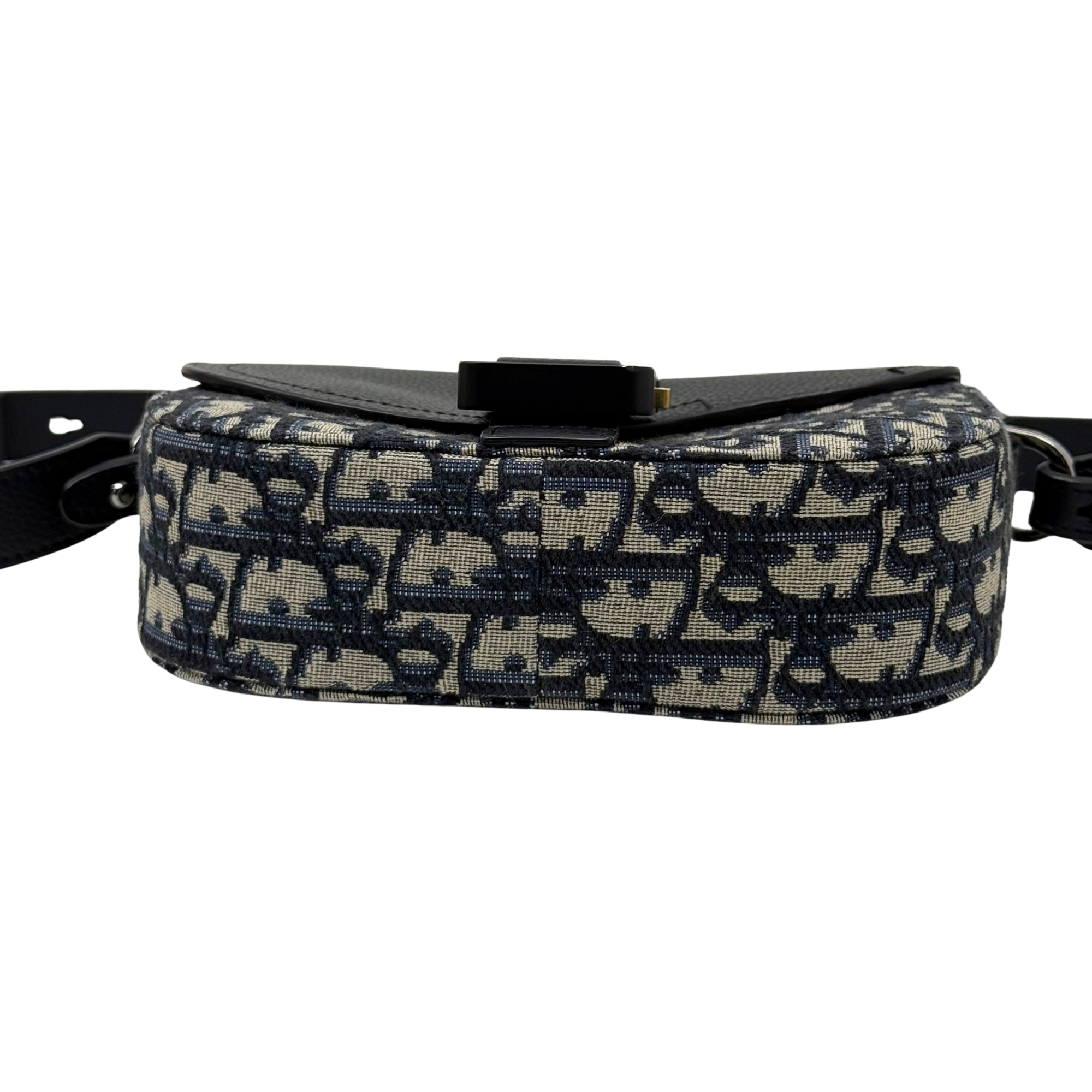 Dior Small Saddle Messenger Bag with Flap Beige and Black Dior Oblique Jacquard with Black Grained Calfskin (pre-owned)