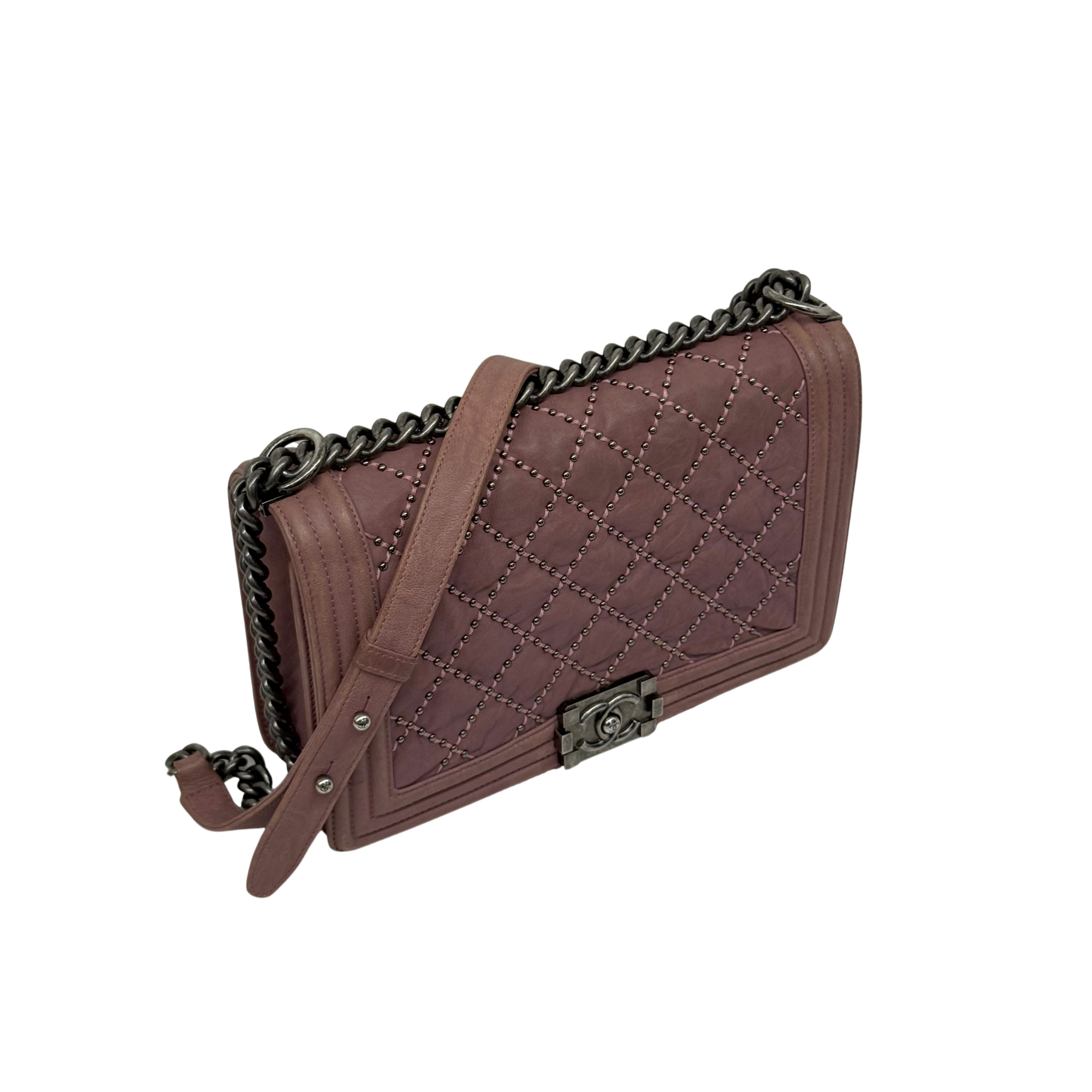 Chanel 2015-2016 Crumpled Lambskin Medium Studded Boy Flap Pink (pre-owned)