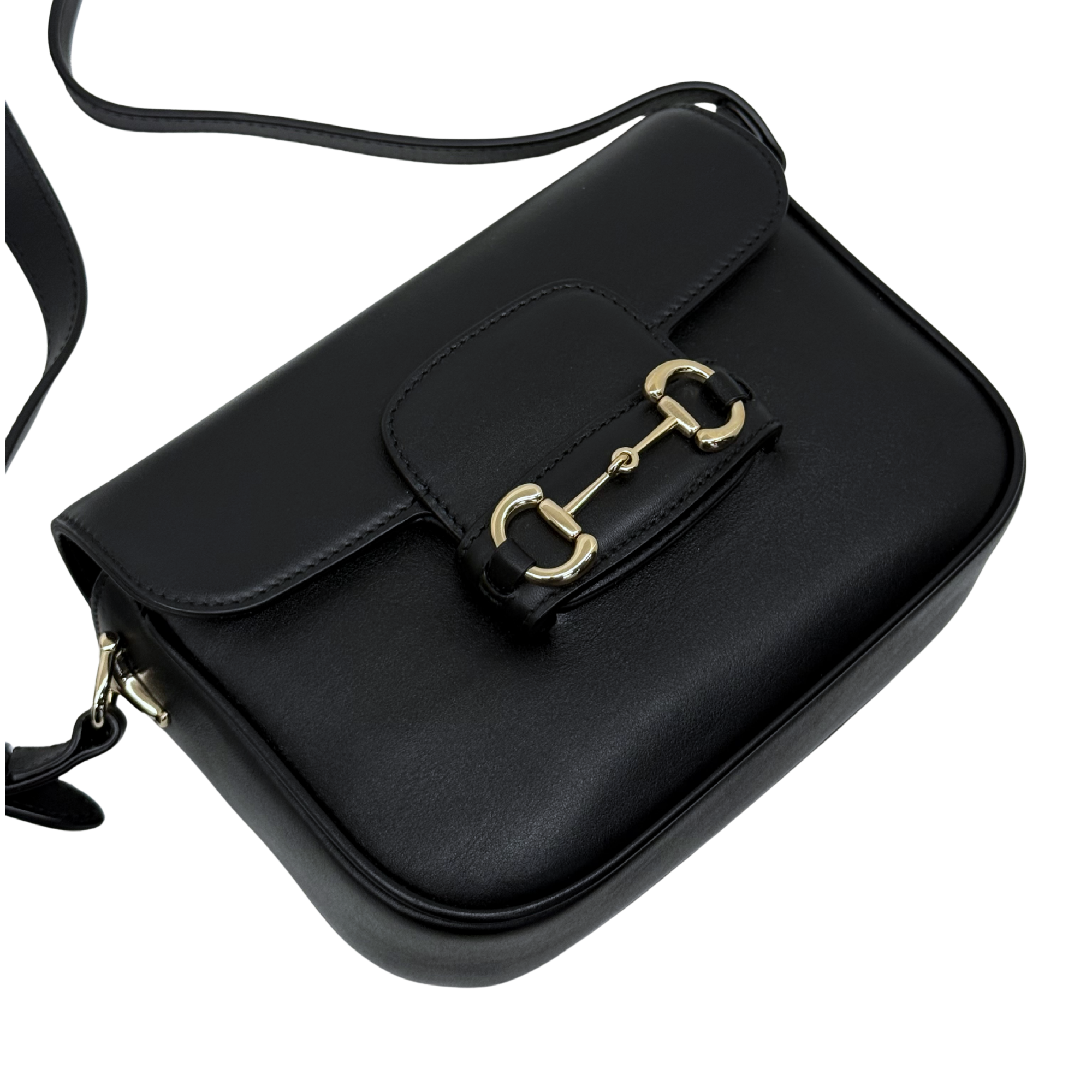 Gucci black leather shoulder bag with top flap and gold-tone double ring clasp