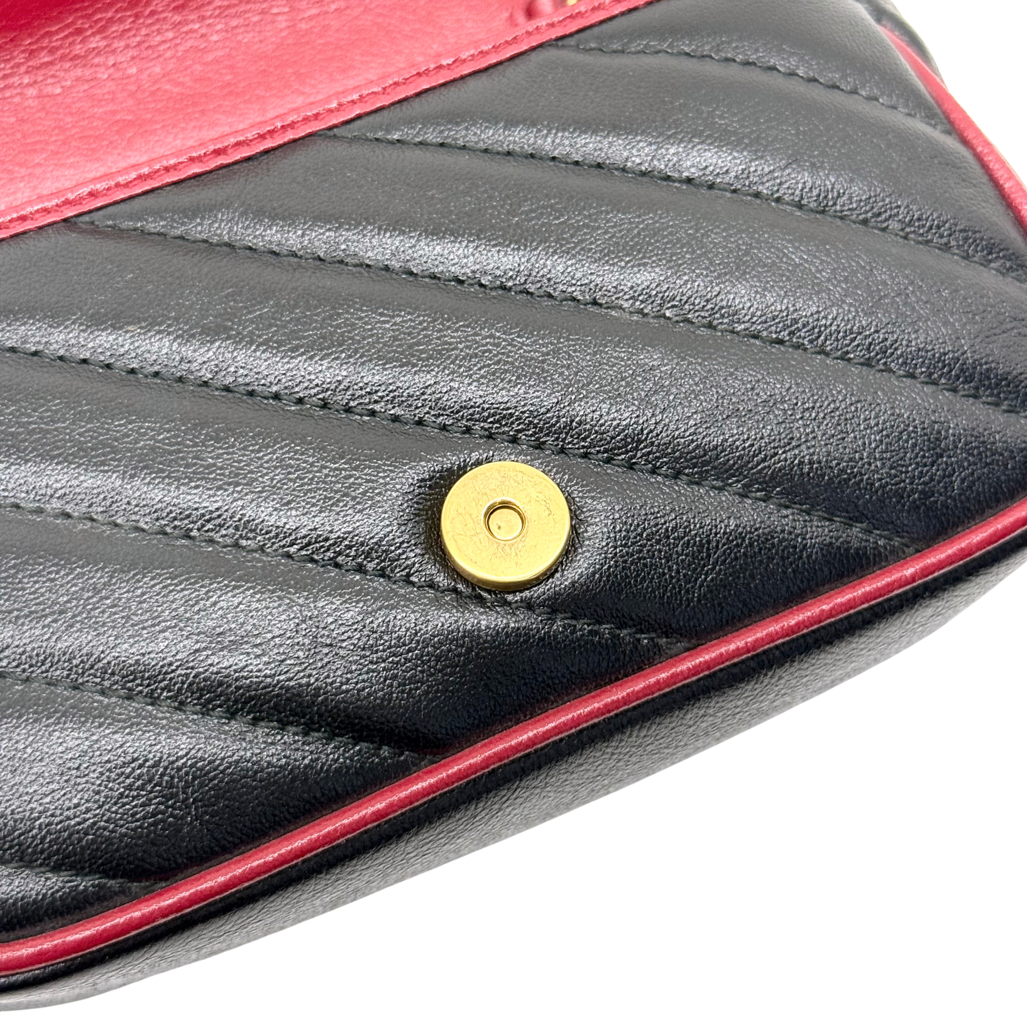 Gucci black and red Super Mini GG Marmont Matelasse Leather Torchon Flap crossbody bag (brand new)