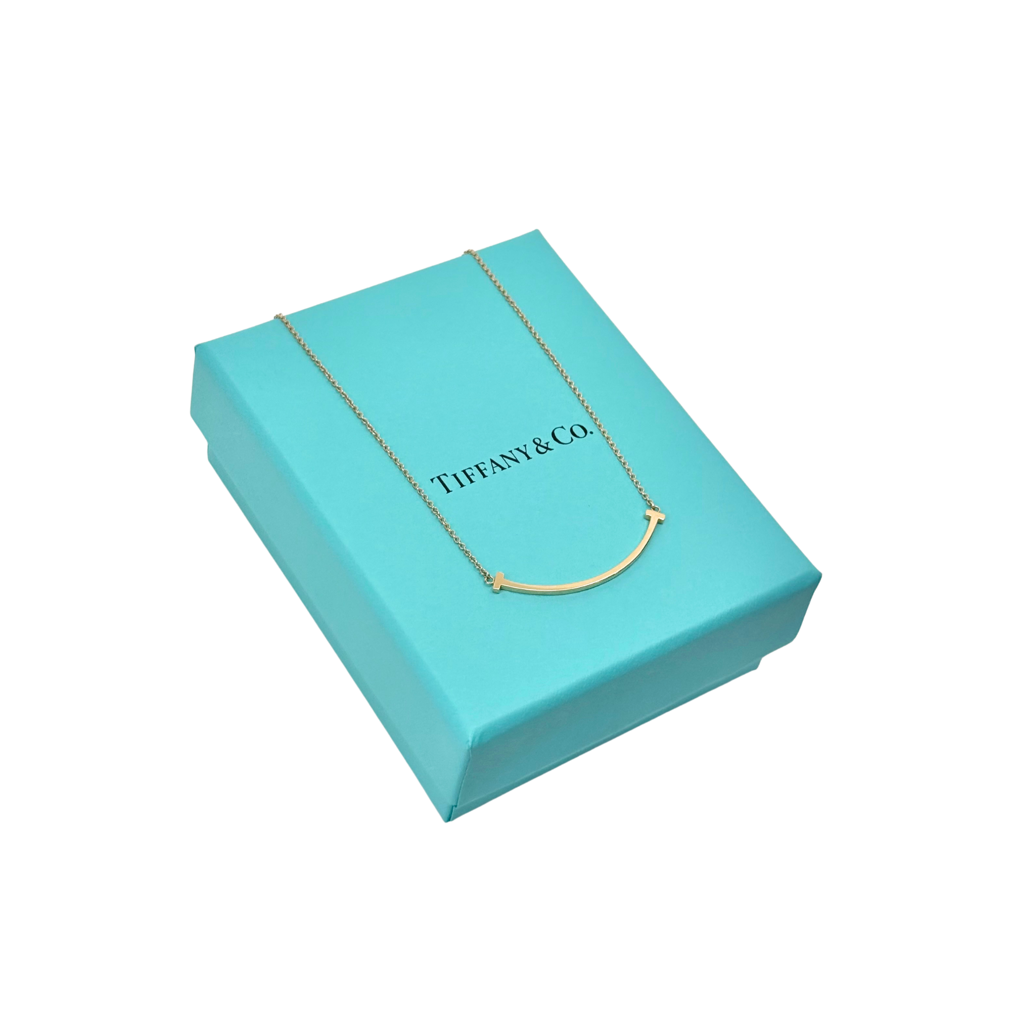 Tiffany & Co. Smile Pendant
in 18k Yellow Gold Small Necklace (pre-owned)