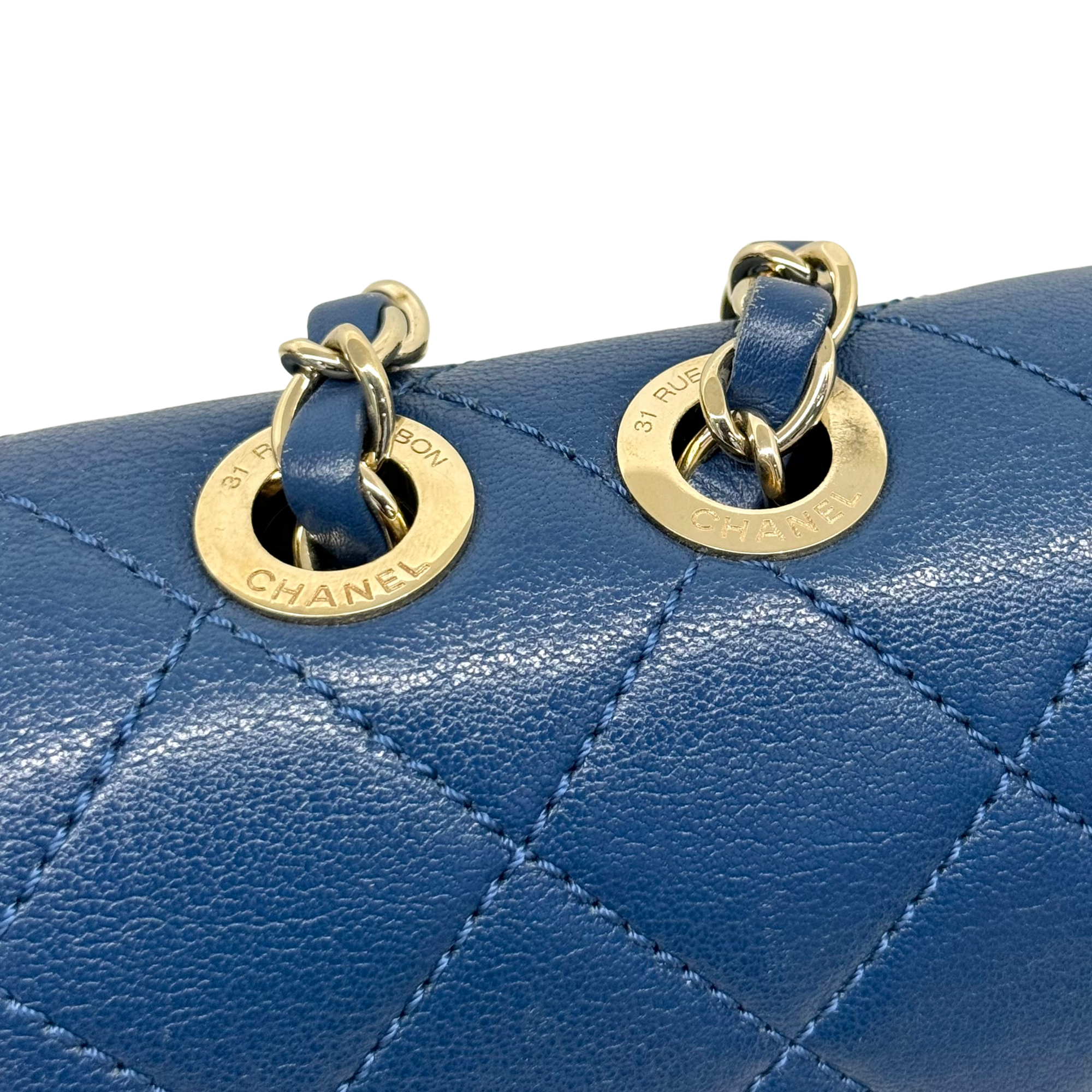Chanel Beauty Lock Matelasse shoulder bag (pre-owned)