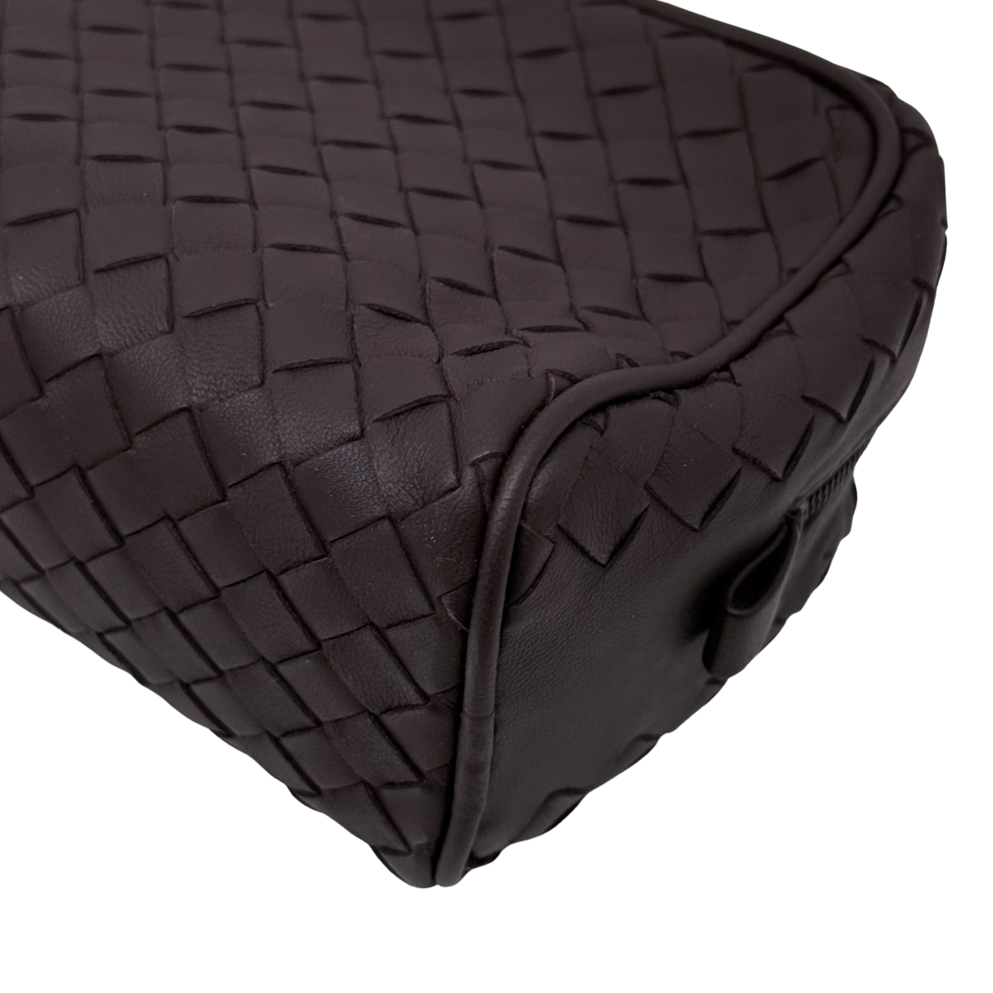 Bottega Veneta Intrecciato Brown Pouch (brand new)