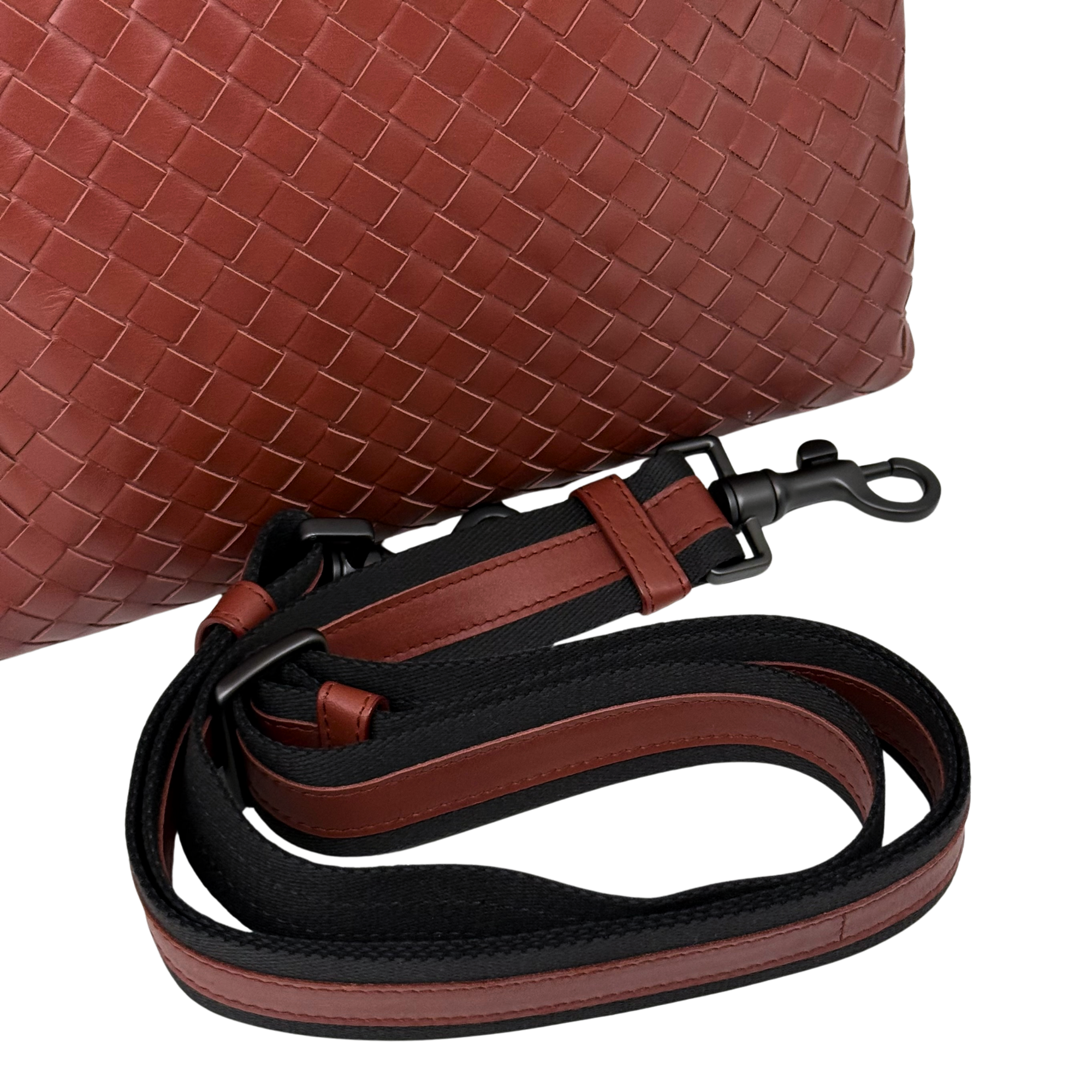 Bottega Veneta Nappa Intrecciato Flat Messenger Crossbody Bag
 (brand new)