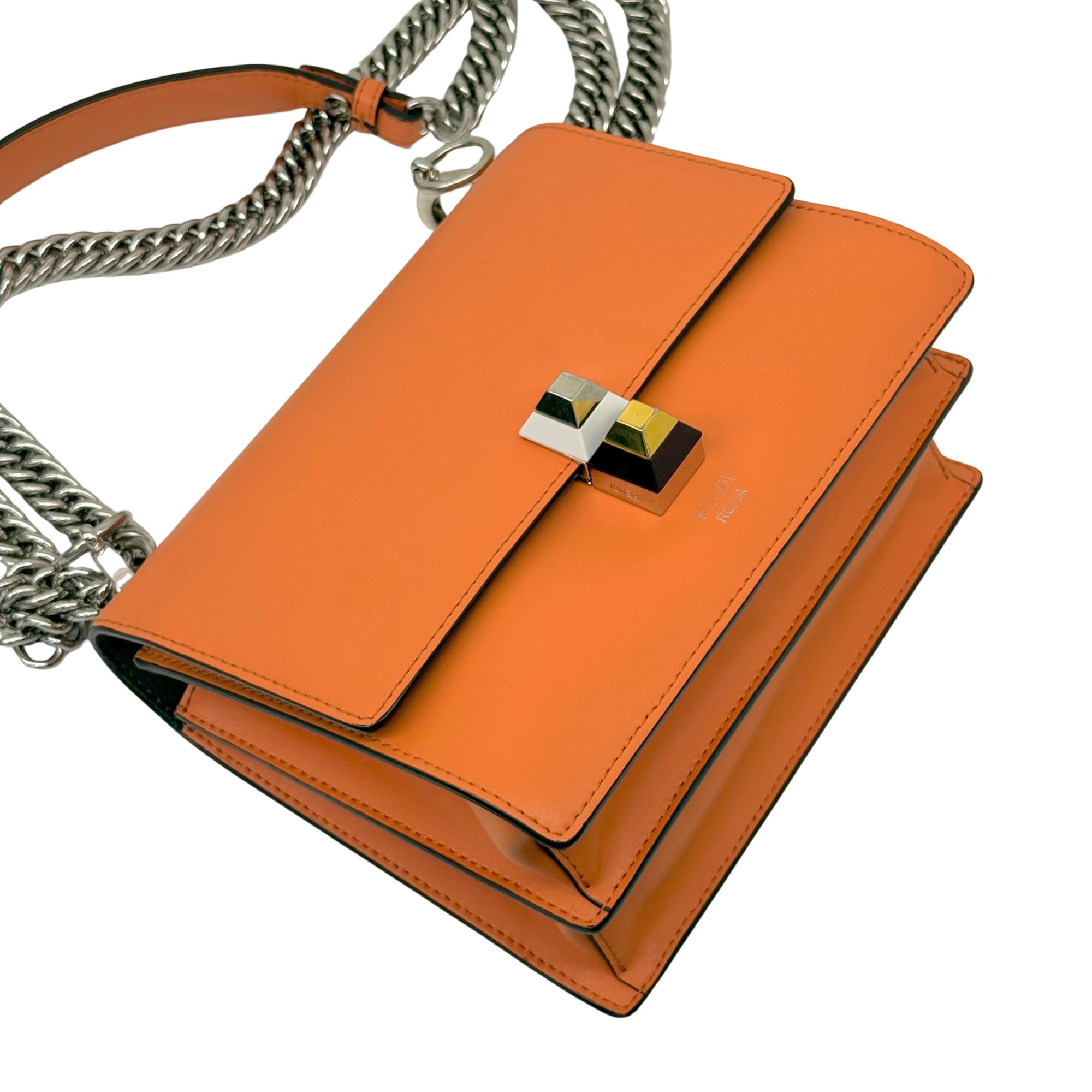 Fendi Kan I Small shoulder bag in orange leather (pre-owned)