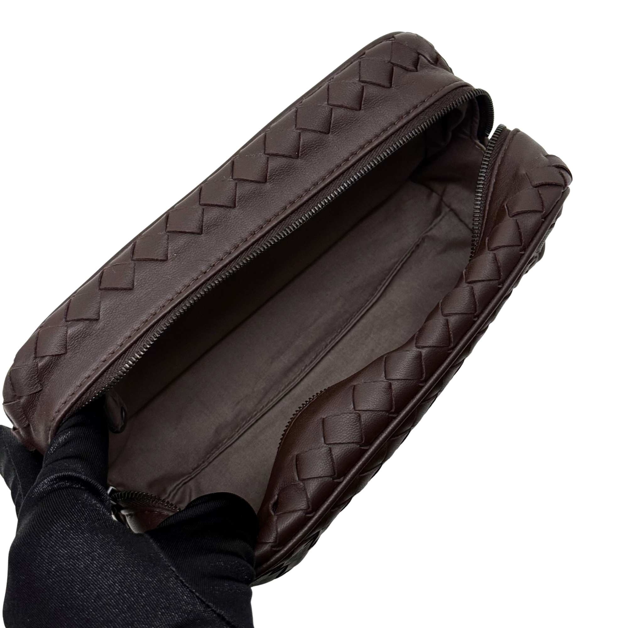 Bottega Veneta Intrecciato Brown Pouch (brand new)