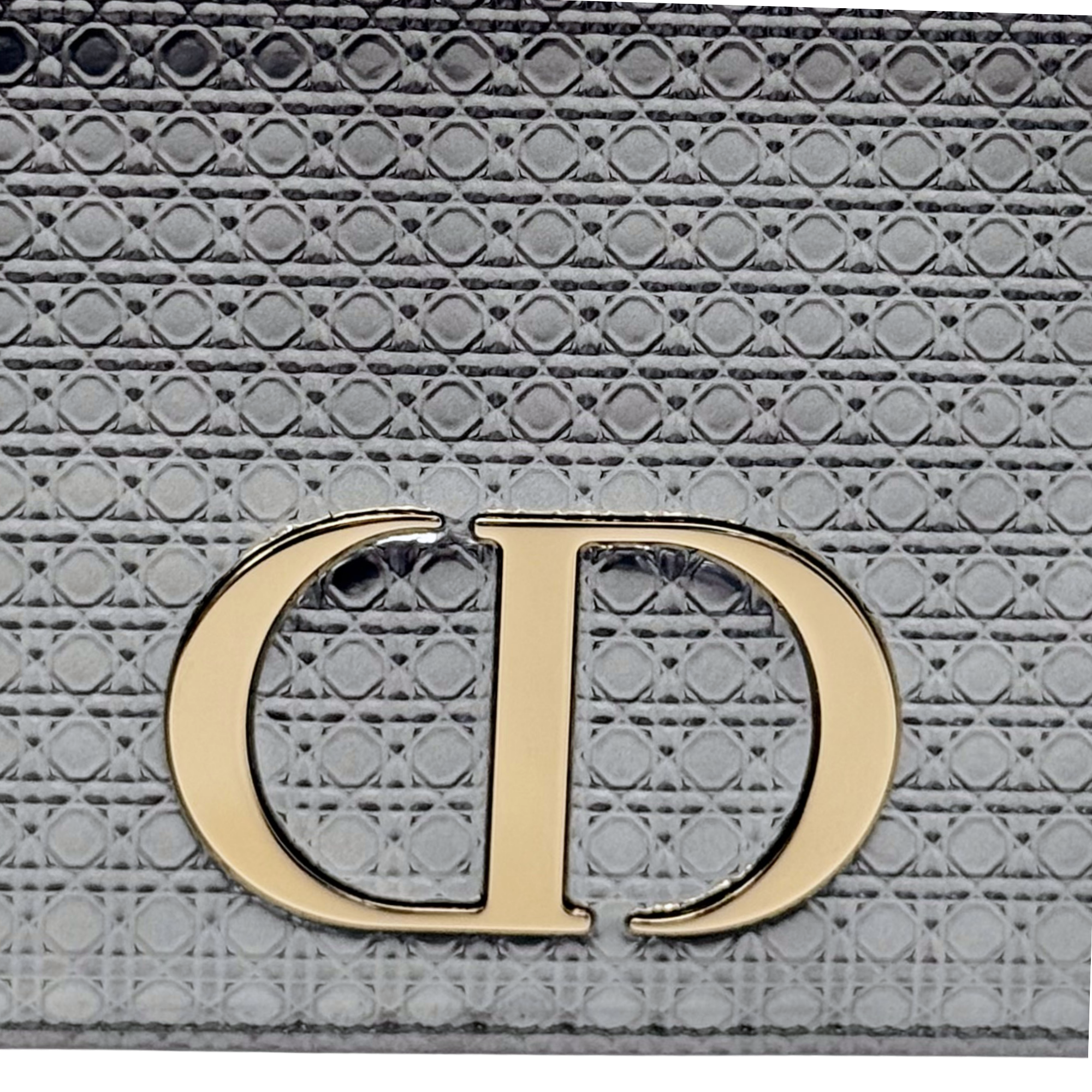 Christian Dior Metallic Silver Micro Cannage 30 Montaigne 2-in-1 Pouch (pre-owned)
