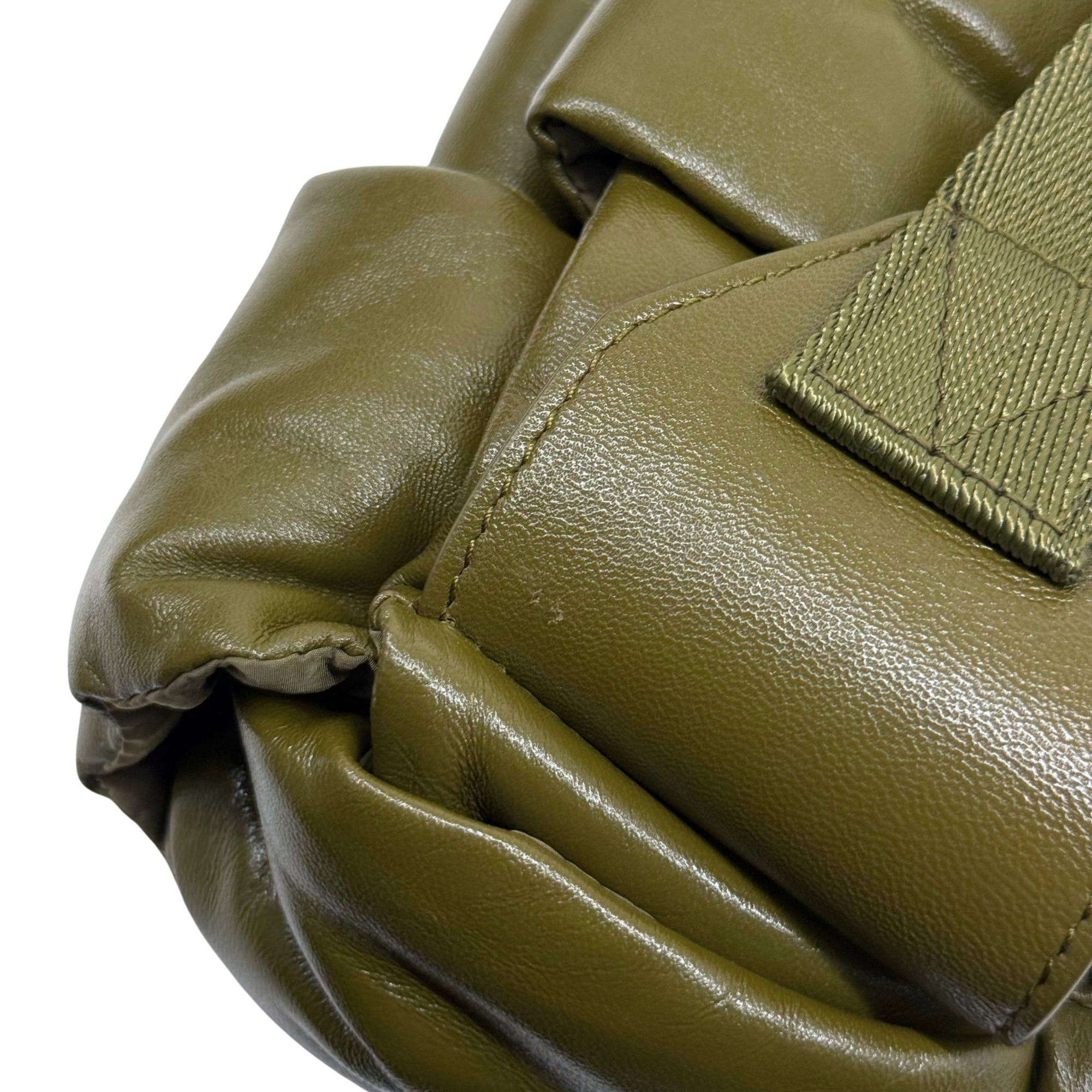 Bottega Veneta CASSETTE Lambskin Fanny Pack Moss Green (brand new)