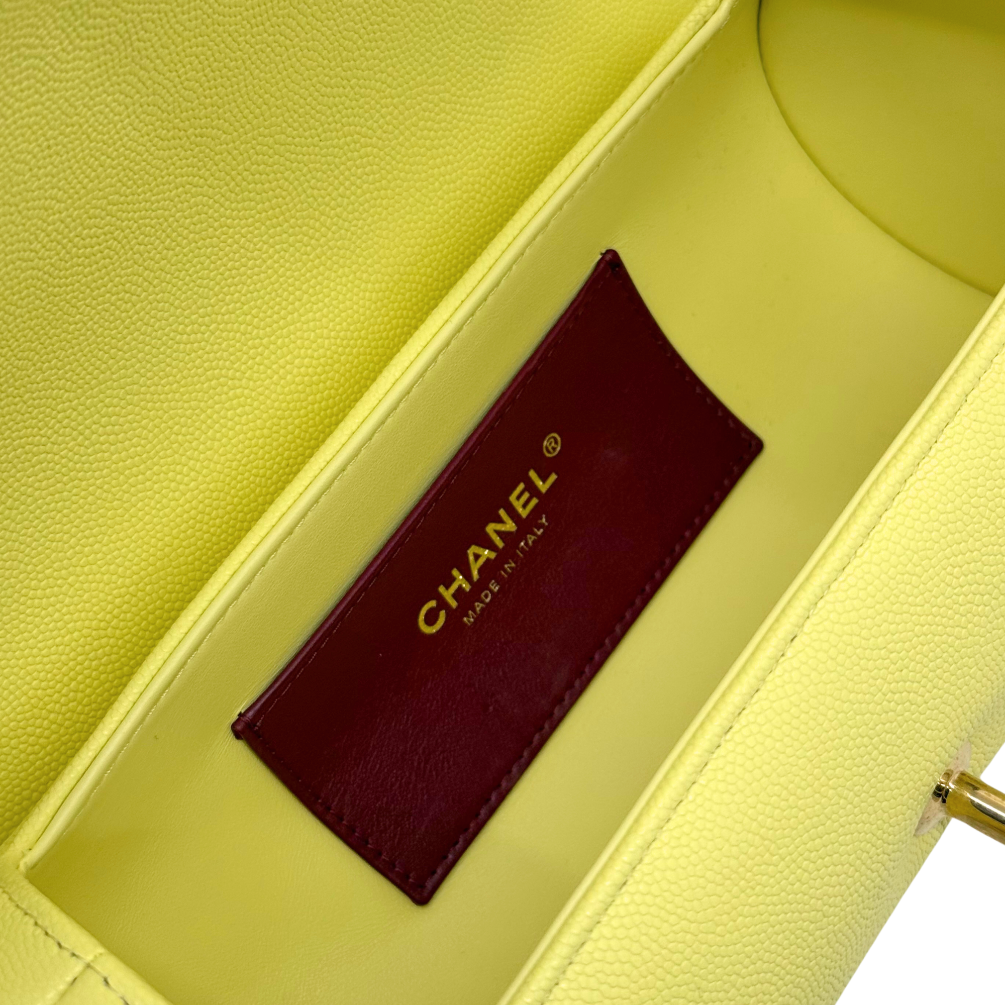 Chanel Preppy Coco Small Light Yellow Shiny Caviar Leather Bowling Bag (pre-owned)