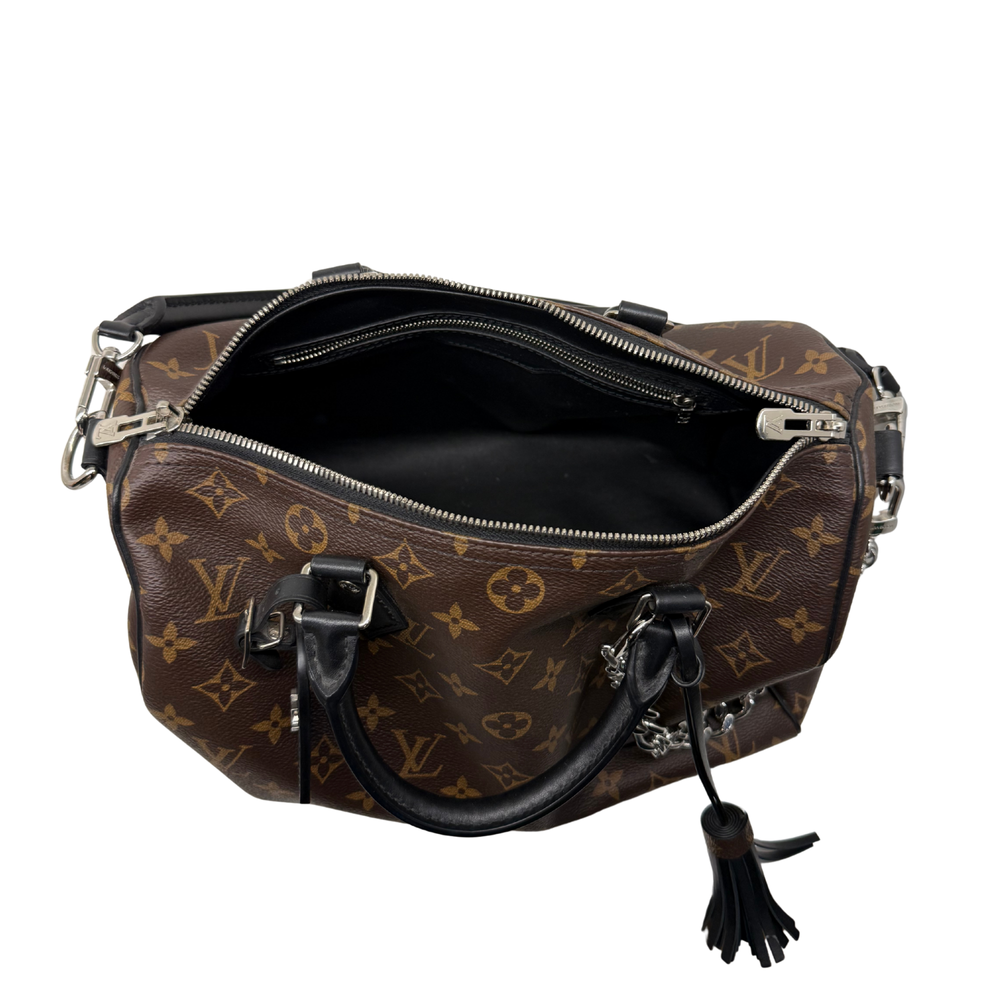 Louis Vuitton pre-owned monogram duffel bag with top handles, shoulder strap, and zippers