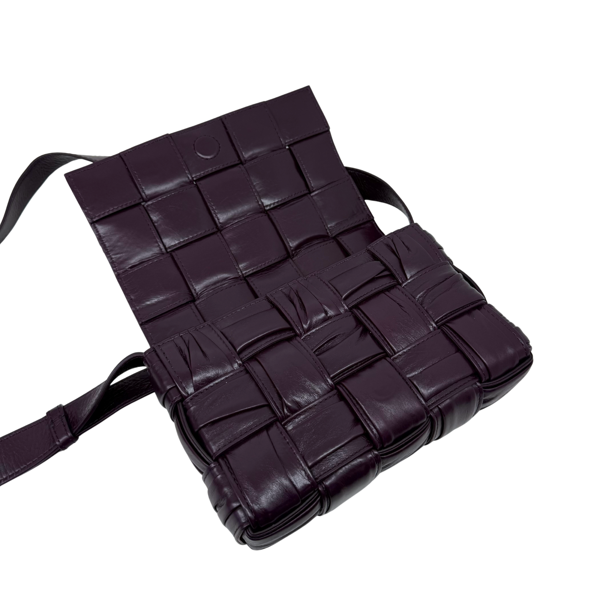 Bottega Veneta Small Cassette Cross-body Bag in Foulard Intreccio Leather (brand new)