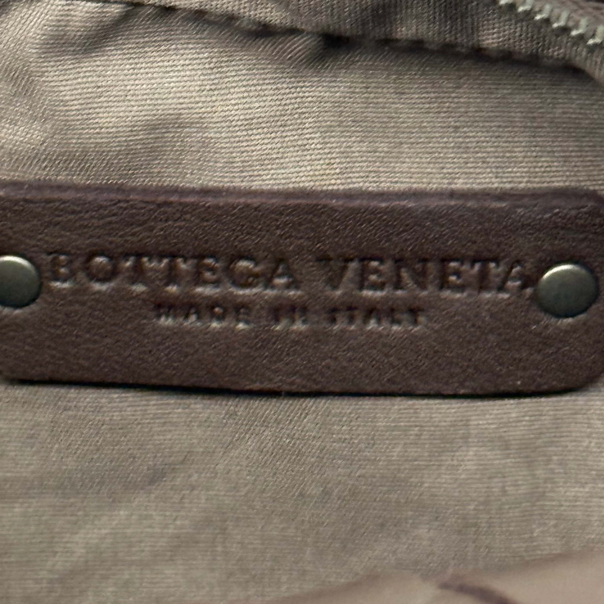 Bottega Veneta Intrecciato Brown Pouch (brand new)