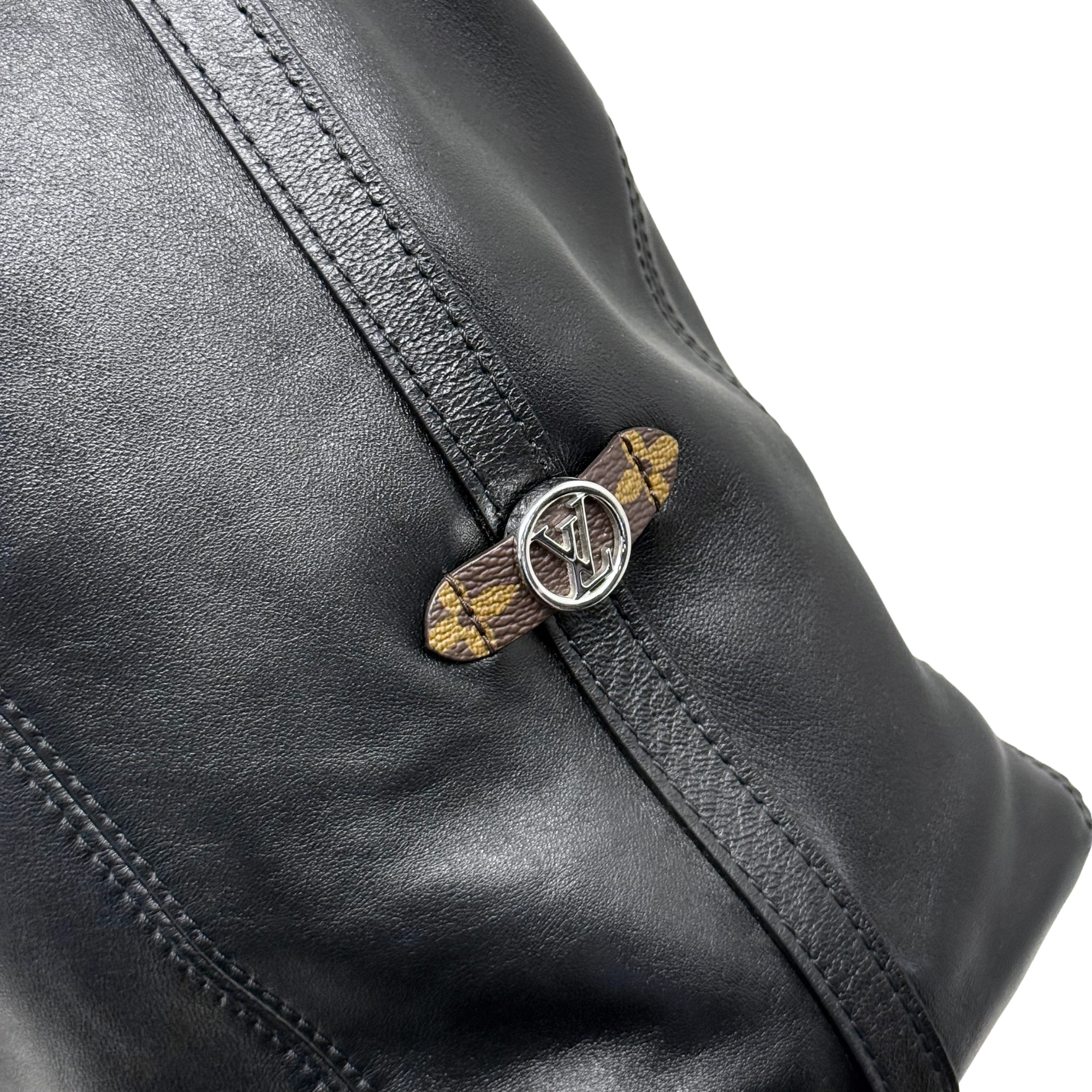 Louis Vuitton CarryAll Vibe MM (pre-owned)