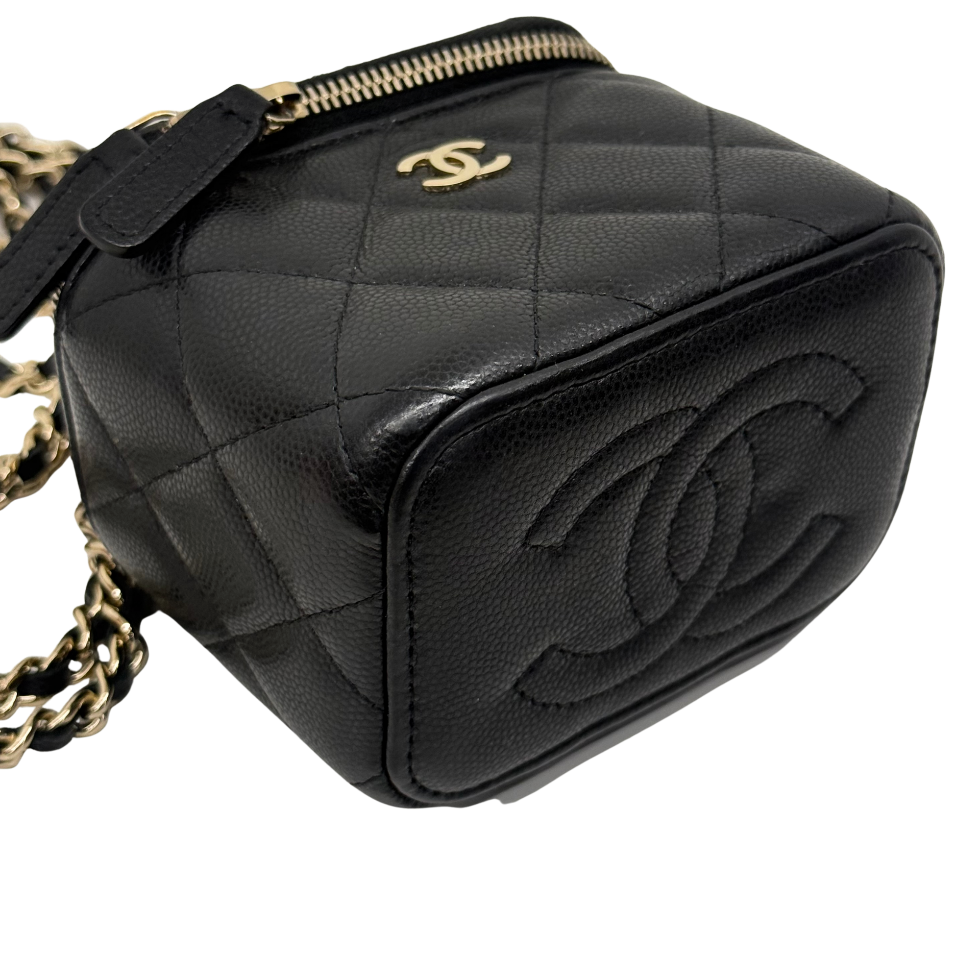 Pre-owned Chanel black quilted mini pouch with CC emblem and gold top hardware