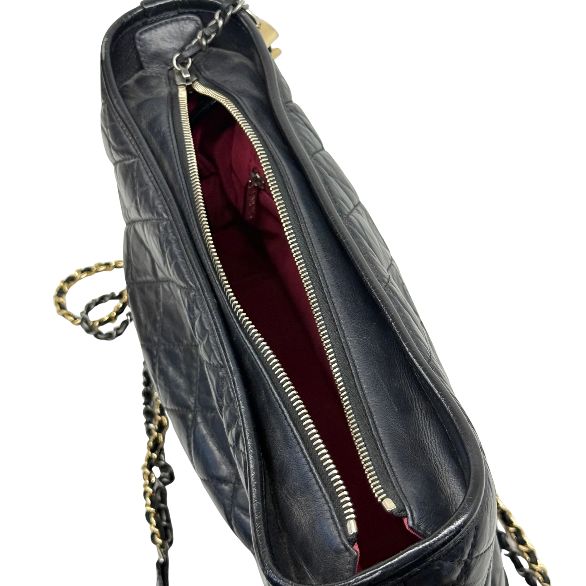 Chanel Black Aged Calfskin Quilted Medium Gabrielle Hobo Bag (Pre-owned)