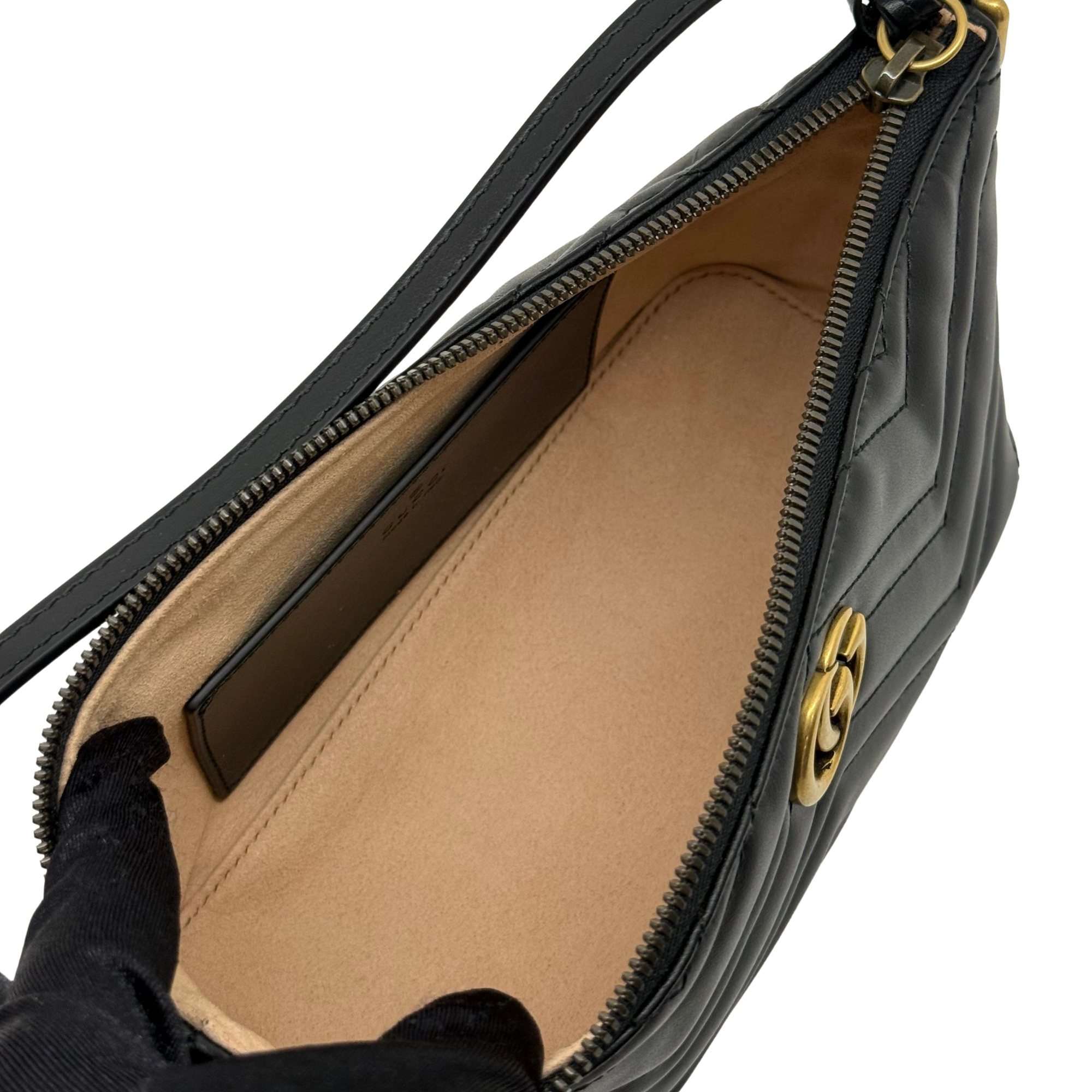 Gucci Calfskin Matelasse Chevron GG Marmont Sling Shoulder Bag Black (brand new)