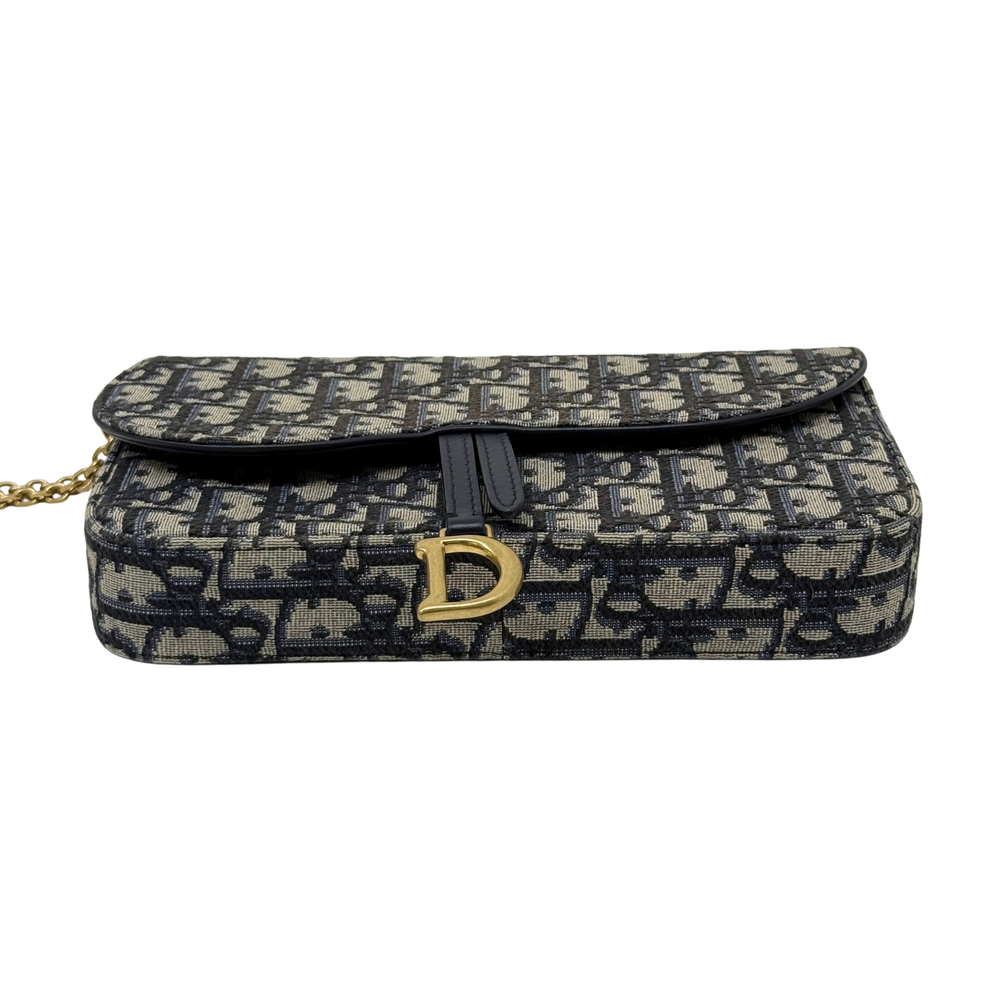 Pre-owned Dior shoulder bag with flap, gold D clasp, and chain strap