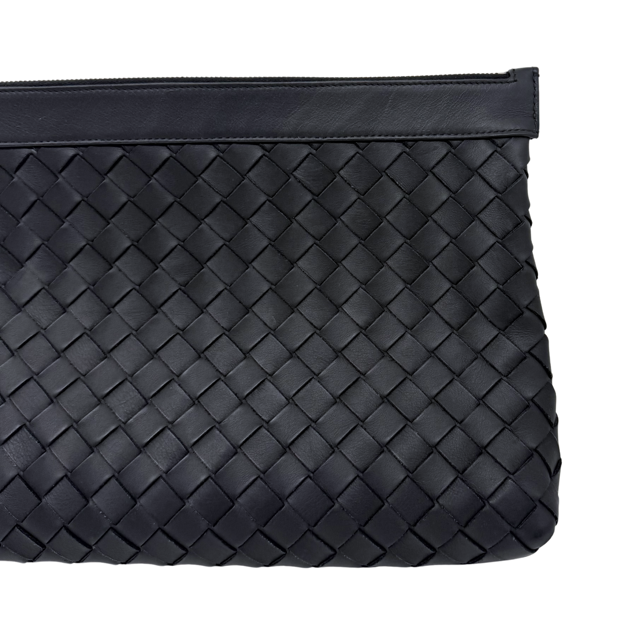 Bottega Veneta Avenue Clutch in Intrecciato Leather (pre-owned)