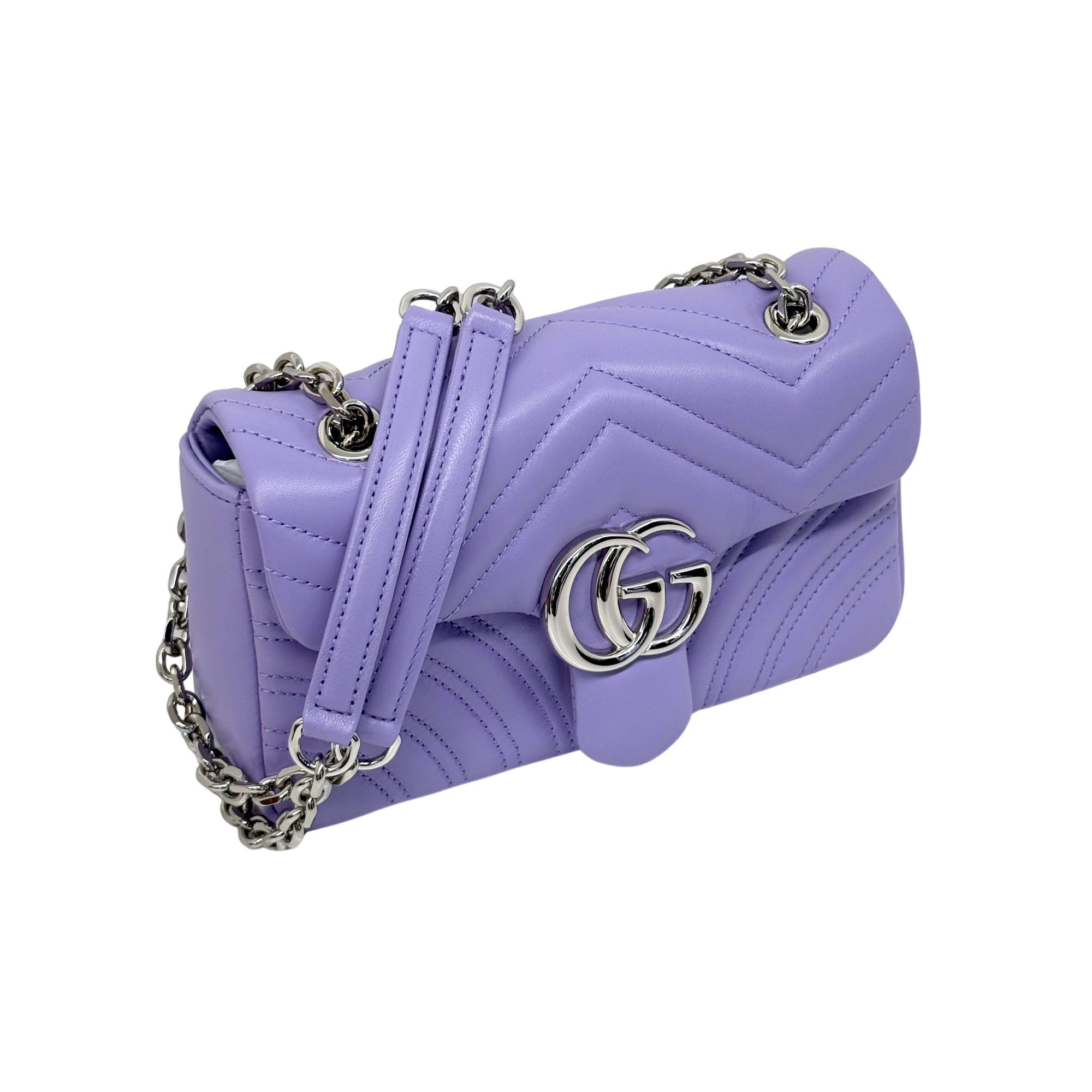 Lavender quilted shoulder bag with GG logo, chevron stitching, chain strap