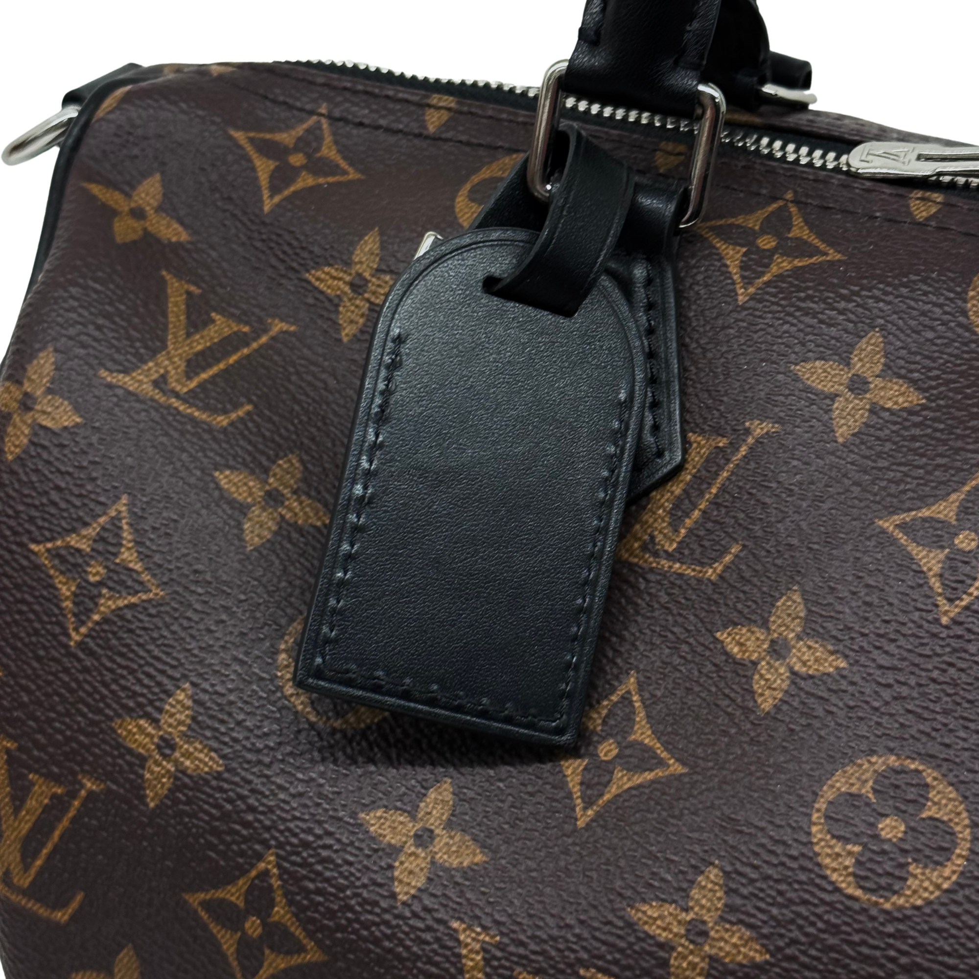 Louis Vuitton pre-owned monogram duffel bag with leather luggage tag and strap attachment