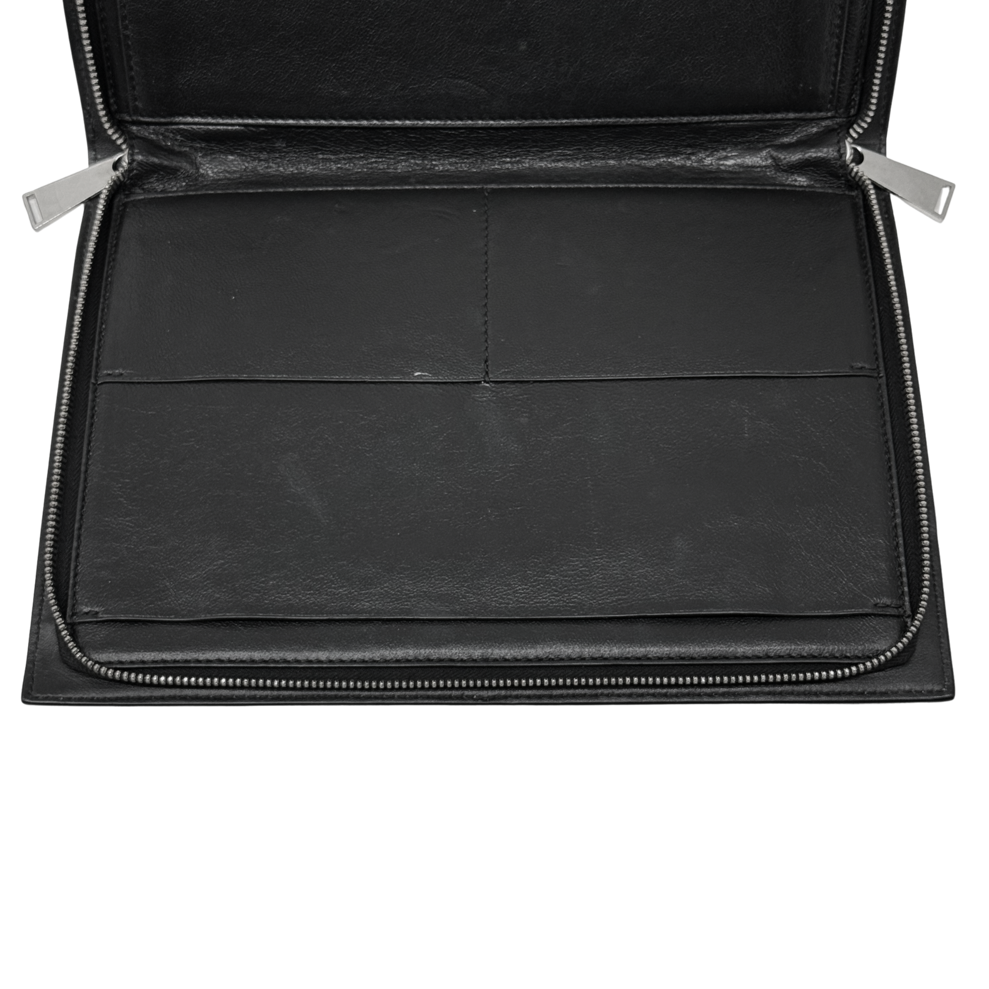 Bottega Veneta black clutch (pre-owned)