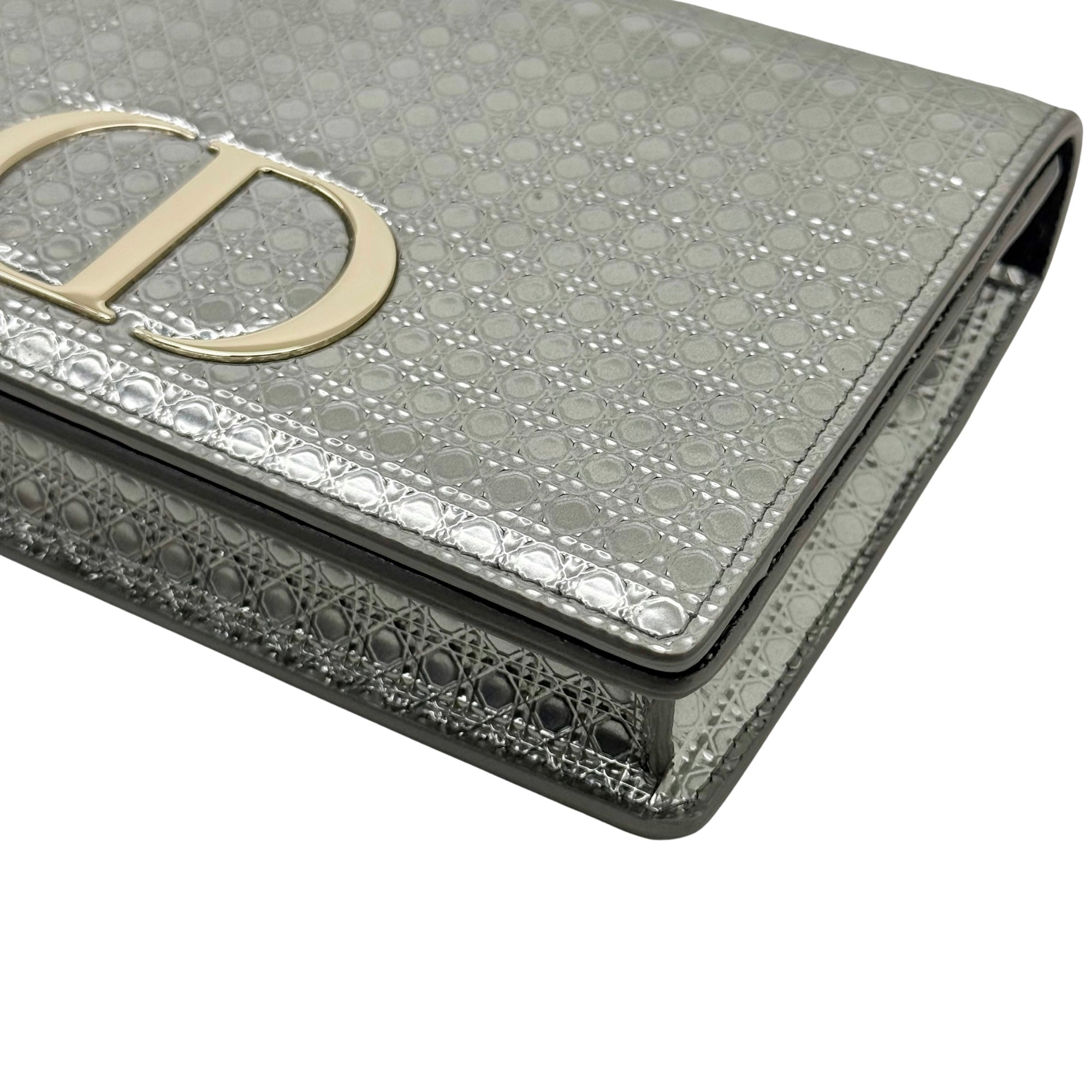 Christian Dior Metallic Silver Micro Cannage 30 Montaigne 2-in-1 Pouch (pre-owned)