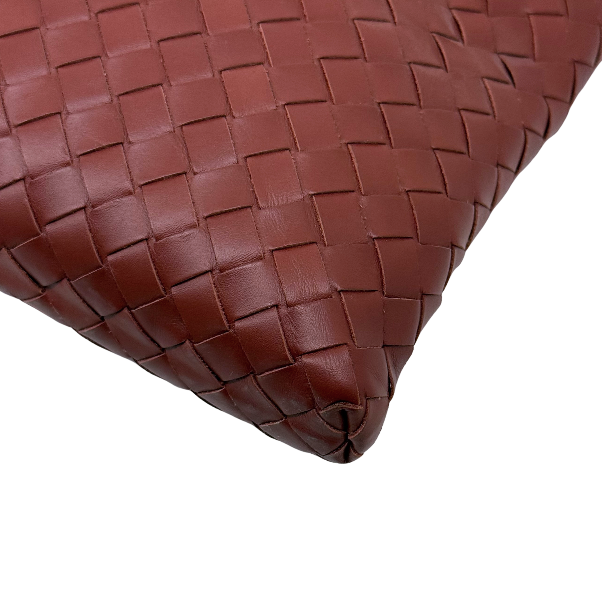 Bottega Veneta Nappa Intrecciato Flat Messenger Crossbody Bag
 (brand new)