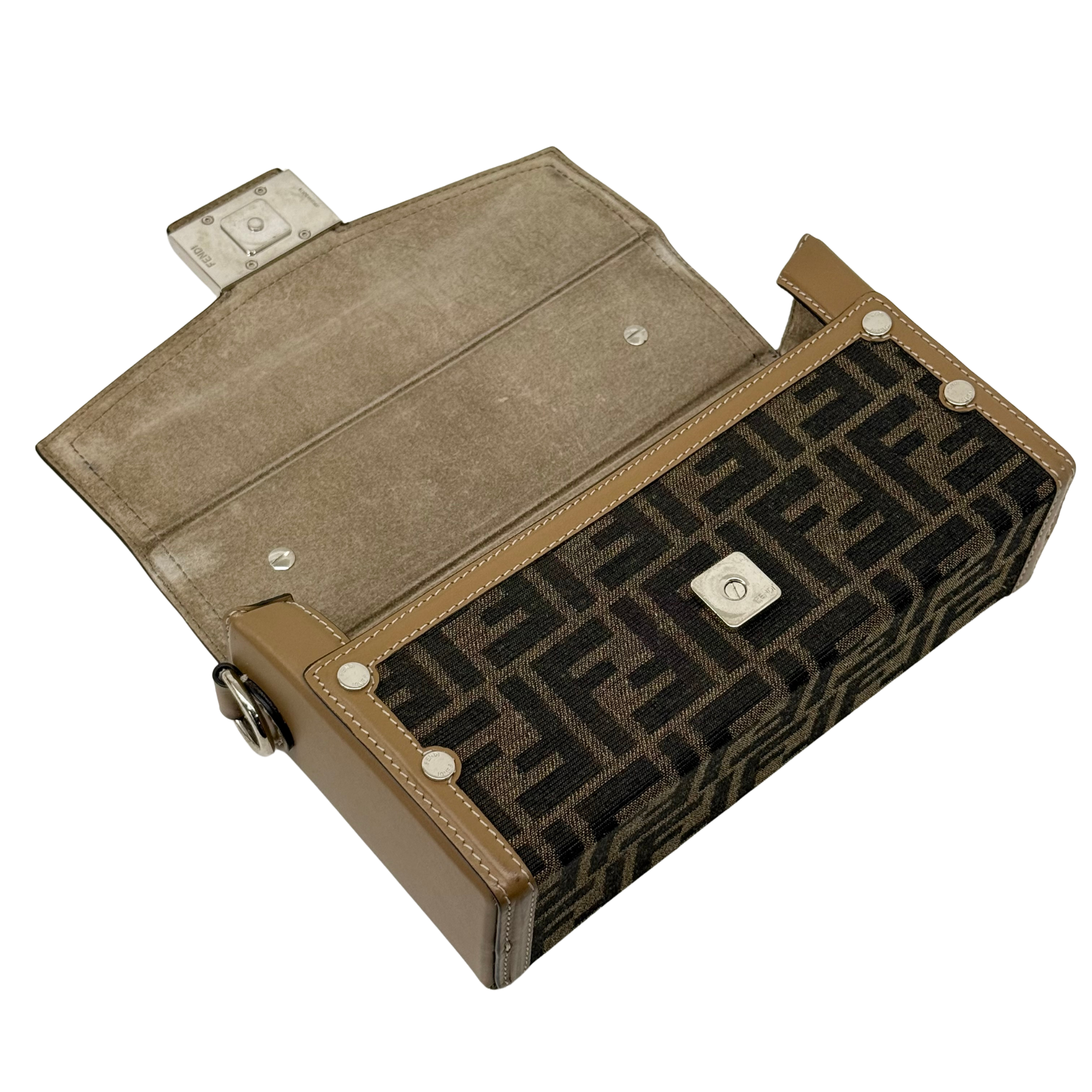 Fendi Baguette Soft Trunk Tobacco Zucca Canvas and Leather Bag (pre-owned)