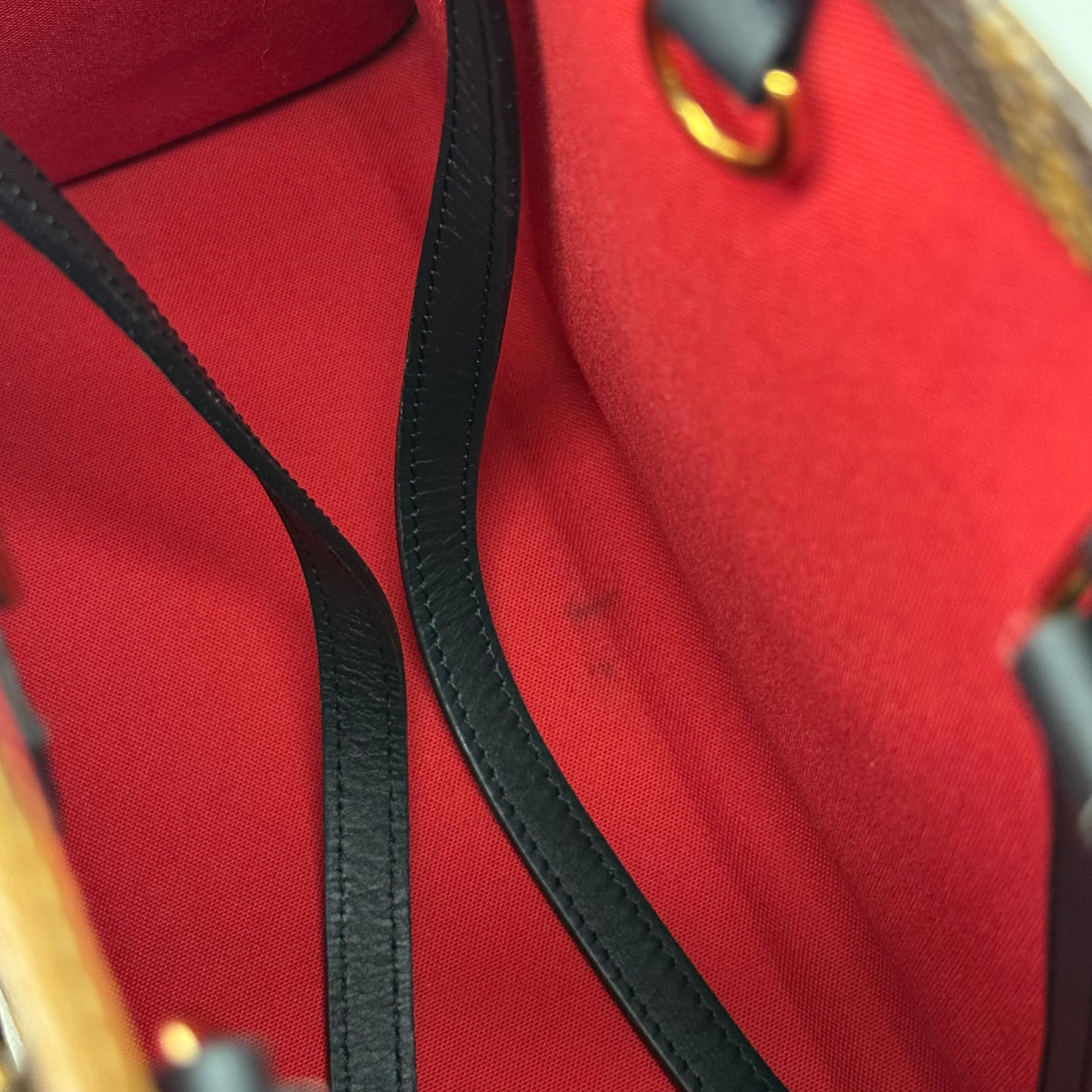 Louis Vuitton Monogram Reverse Giant OnTheGo MM bag (pre-owned)