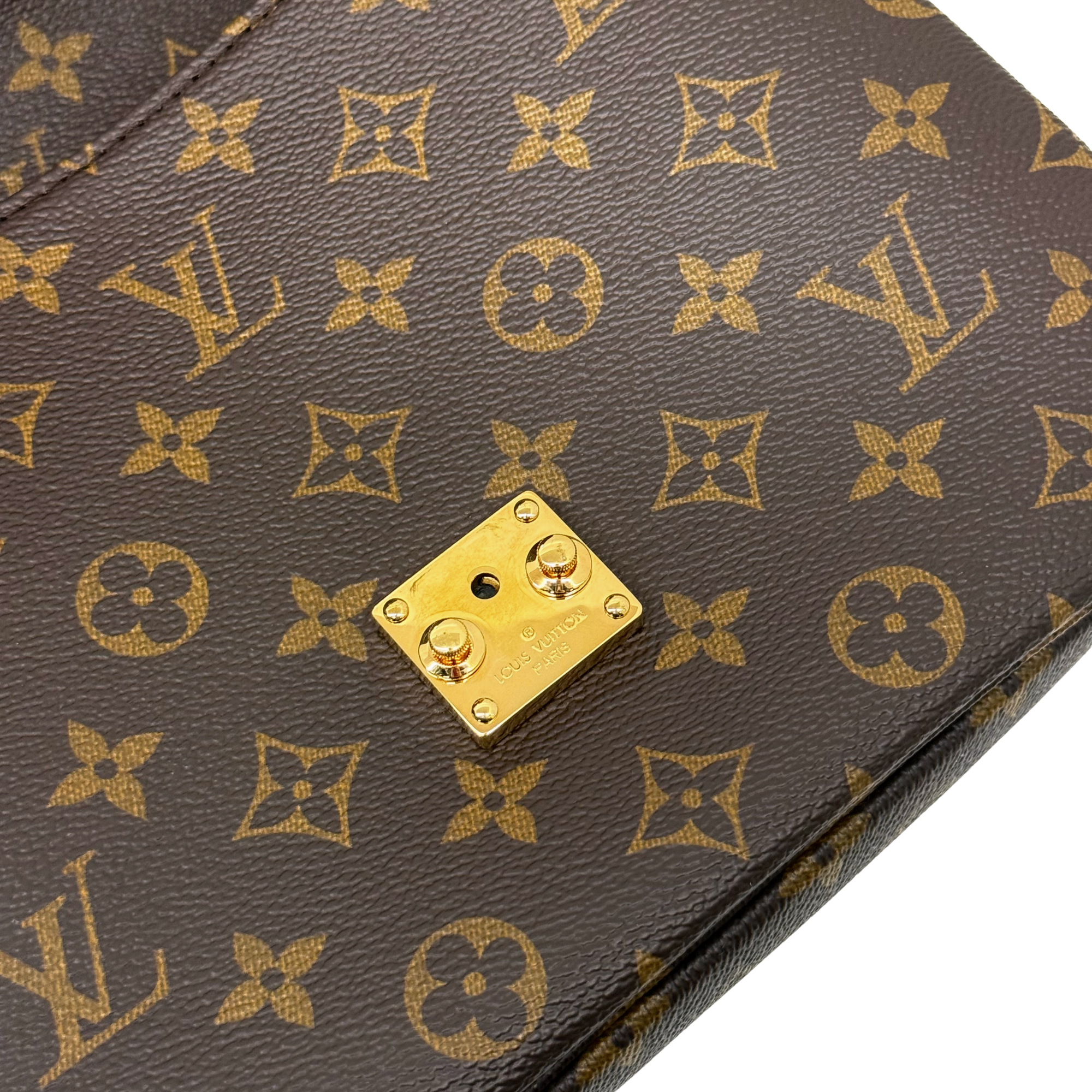 Louis Vuitton Pochette Metis MM Brown Monogram Canvas Crossbody Bag (pre-owned)