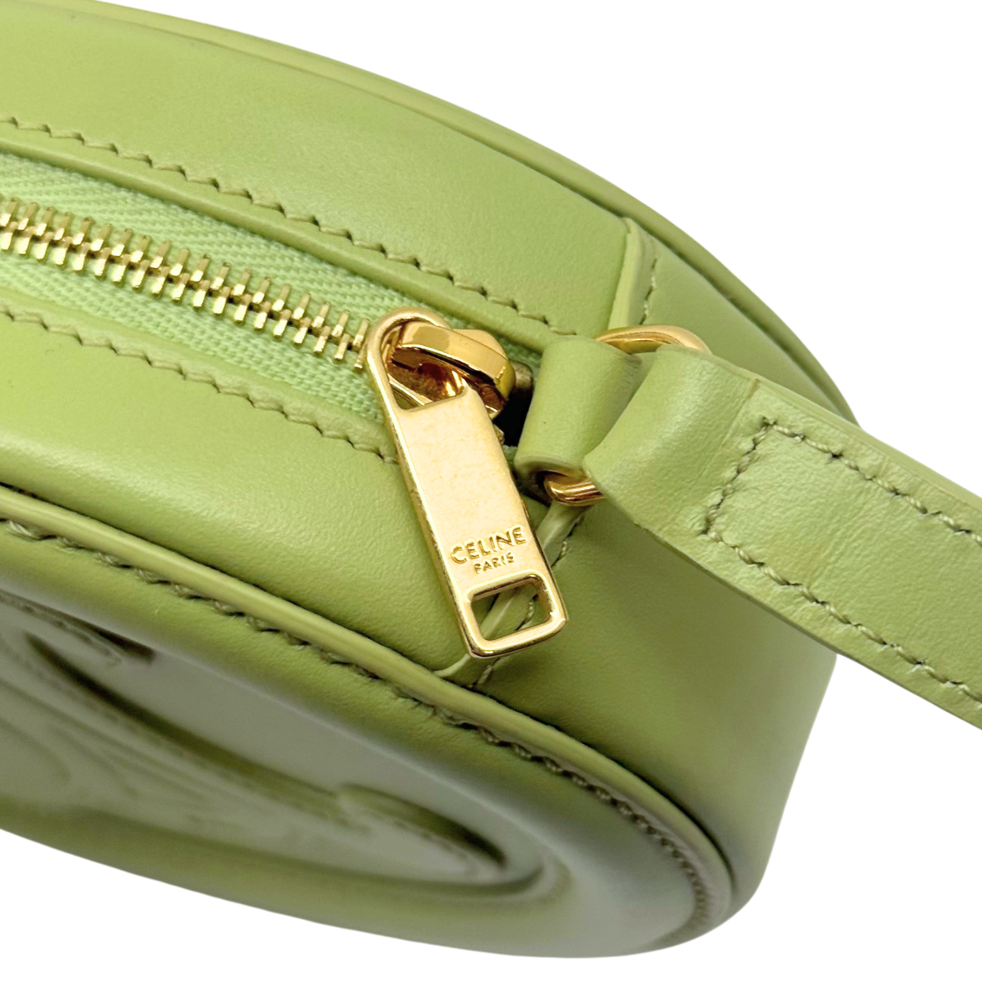 Celine Crossbody Oval Purse Cuir Triomphe in Smooth Calfskin (pre-owned)