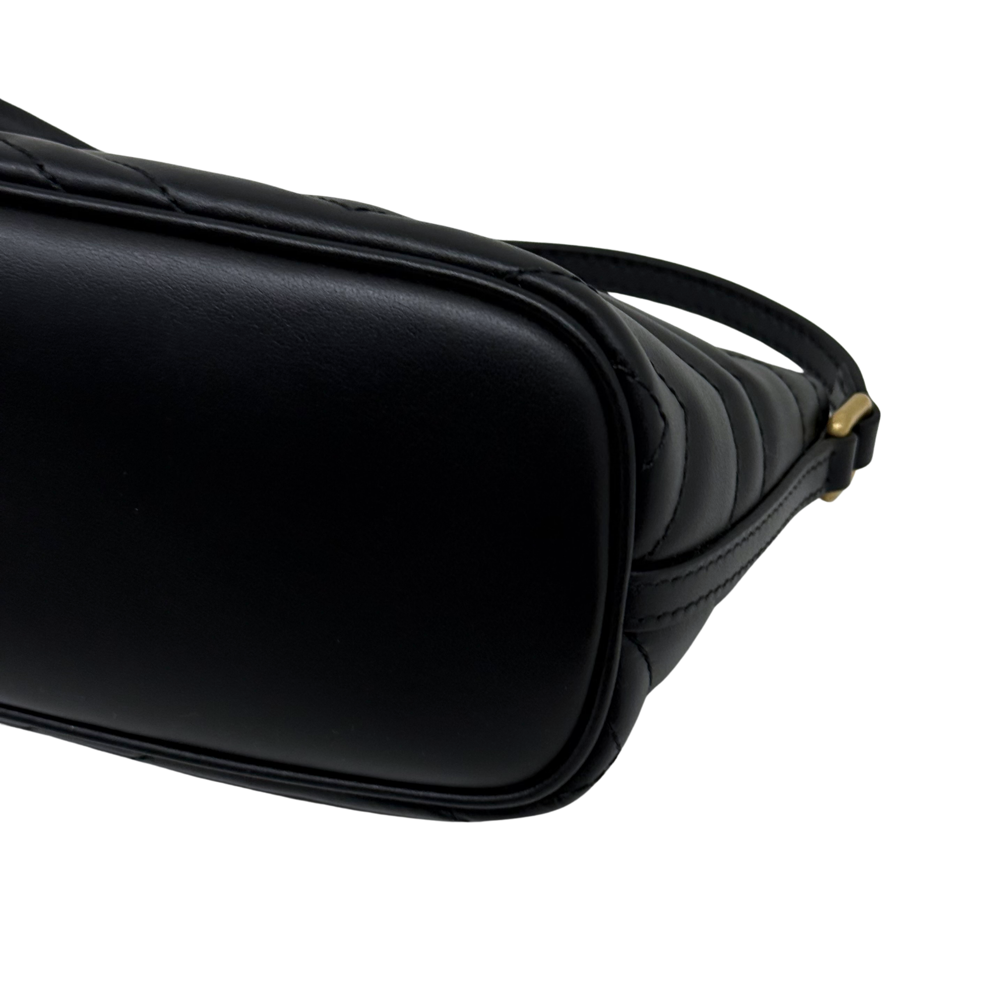 Gucci Calfskin Matelasse Chevron GG Marmont Sling Shoulder Bag Black (brand new)