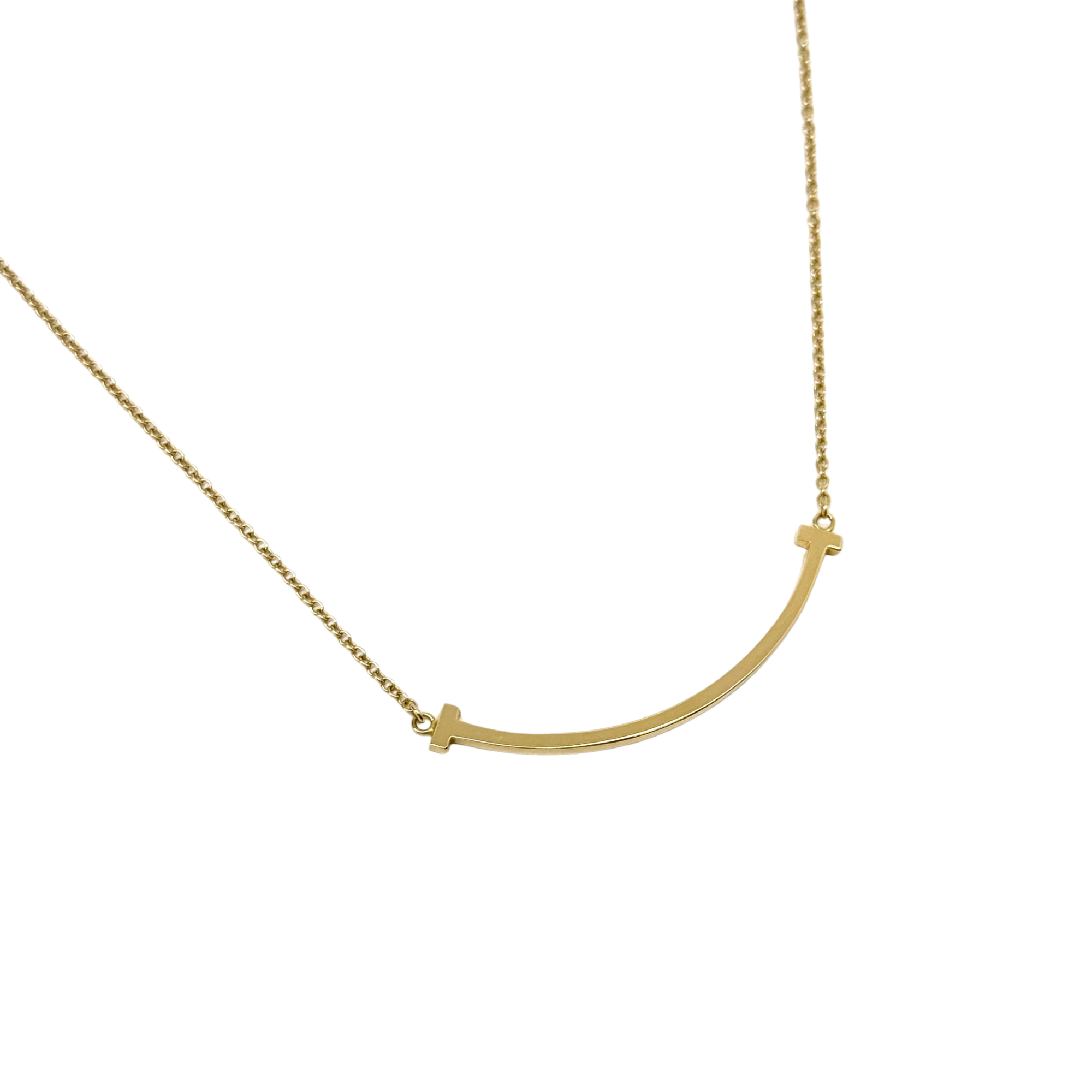 Tiffany & Co. Smile Pendant
in 18k Yellow Gold Small Necklace (pre-owned)