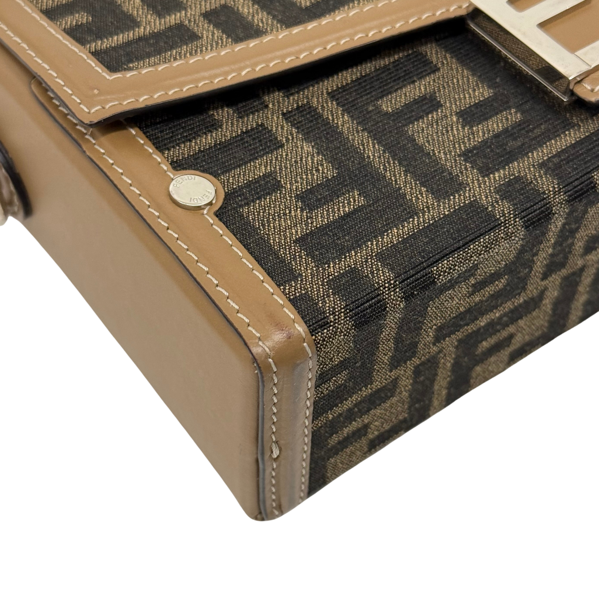 Fendi Baguette Soft Trunk Tobacco Zucca Canvas and Leather Bag (pre-owned)