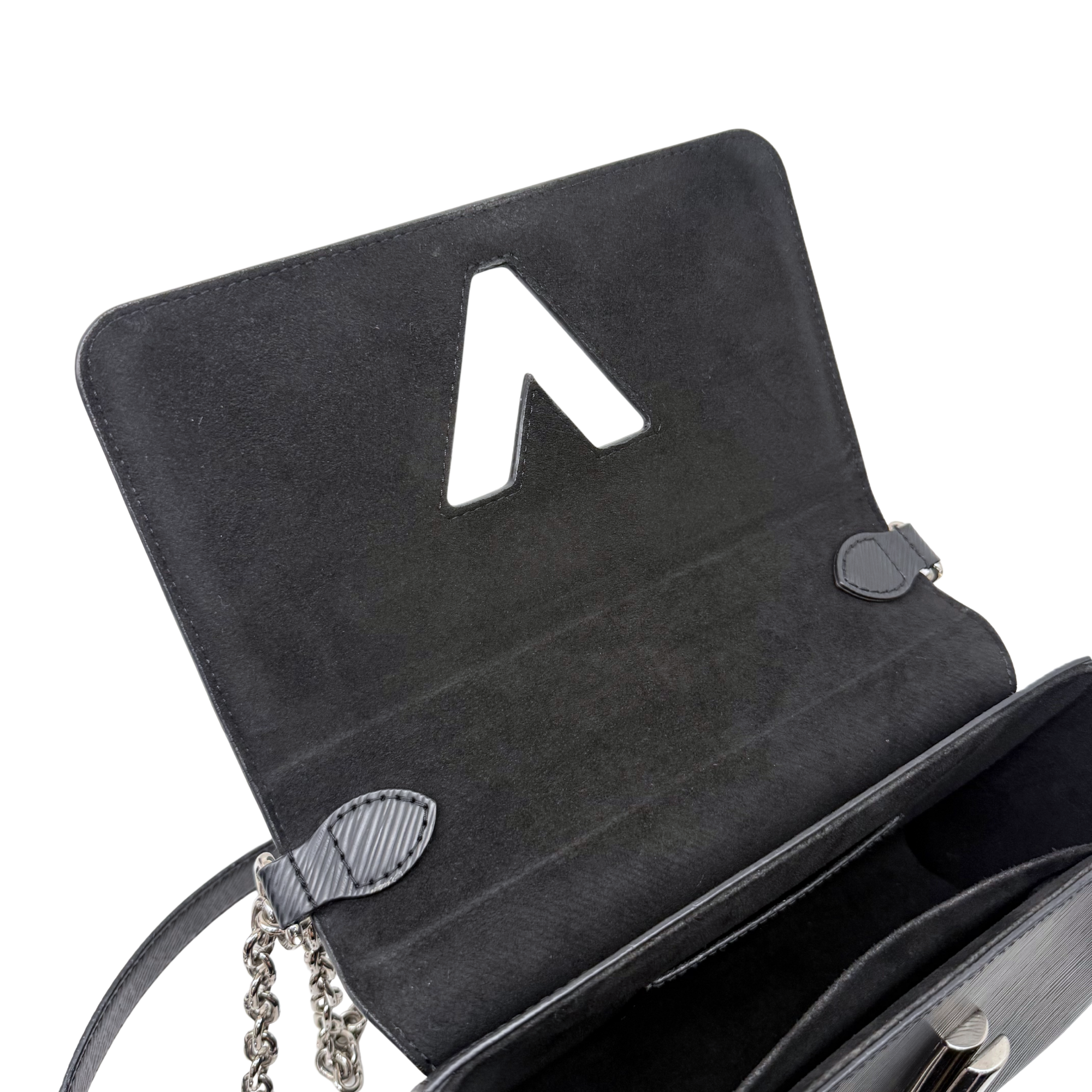 Louis Vuitton Black bag (pre-owned)
