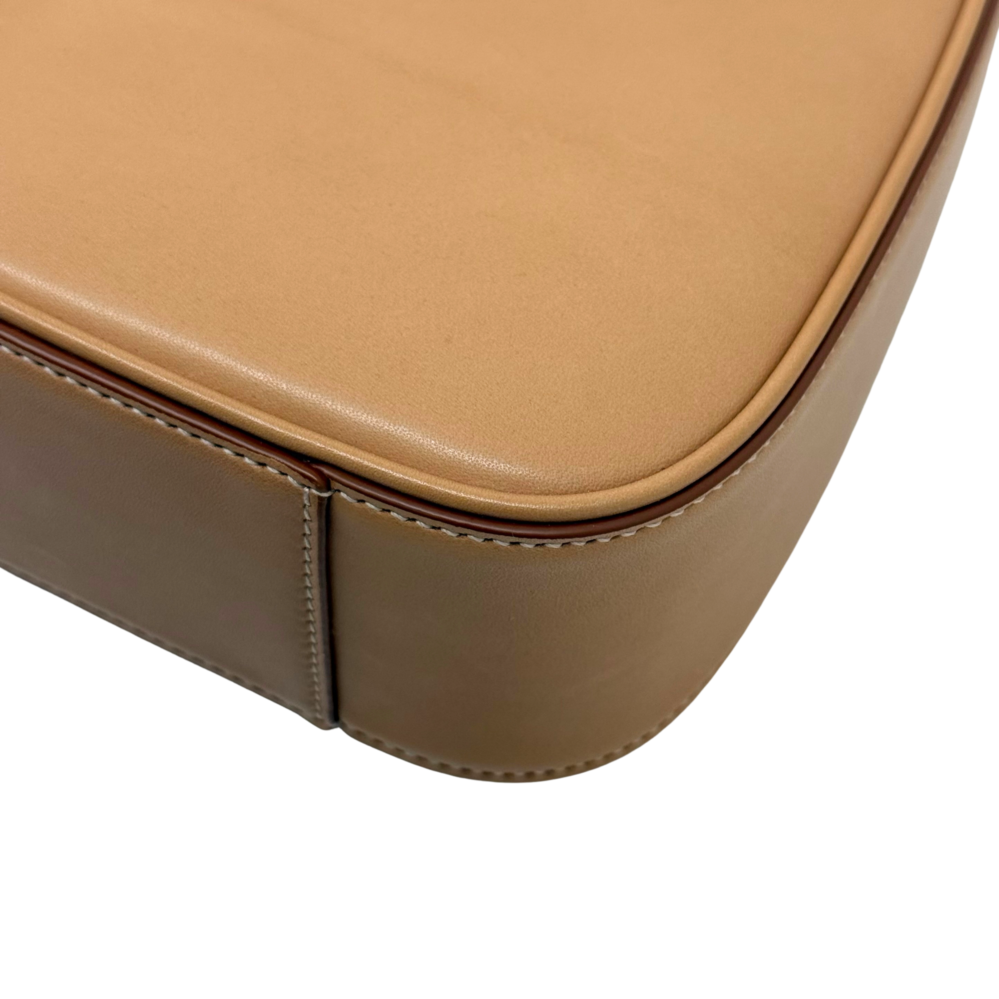 YSL Saint Laurent Smooth Calfskin Le 5 a 7 shoulder bag(brand new)