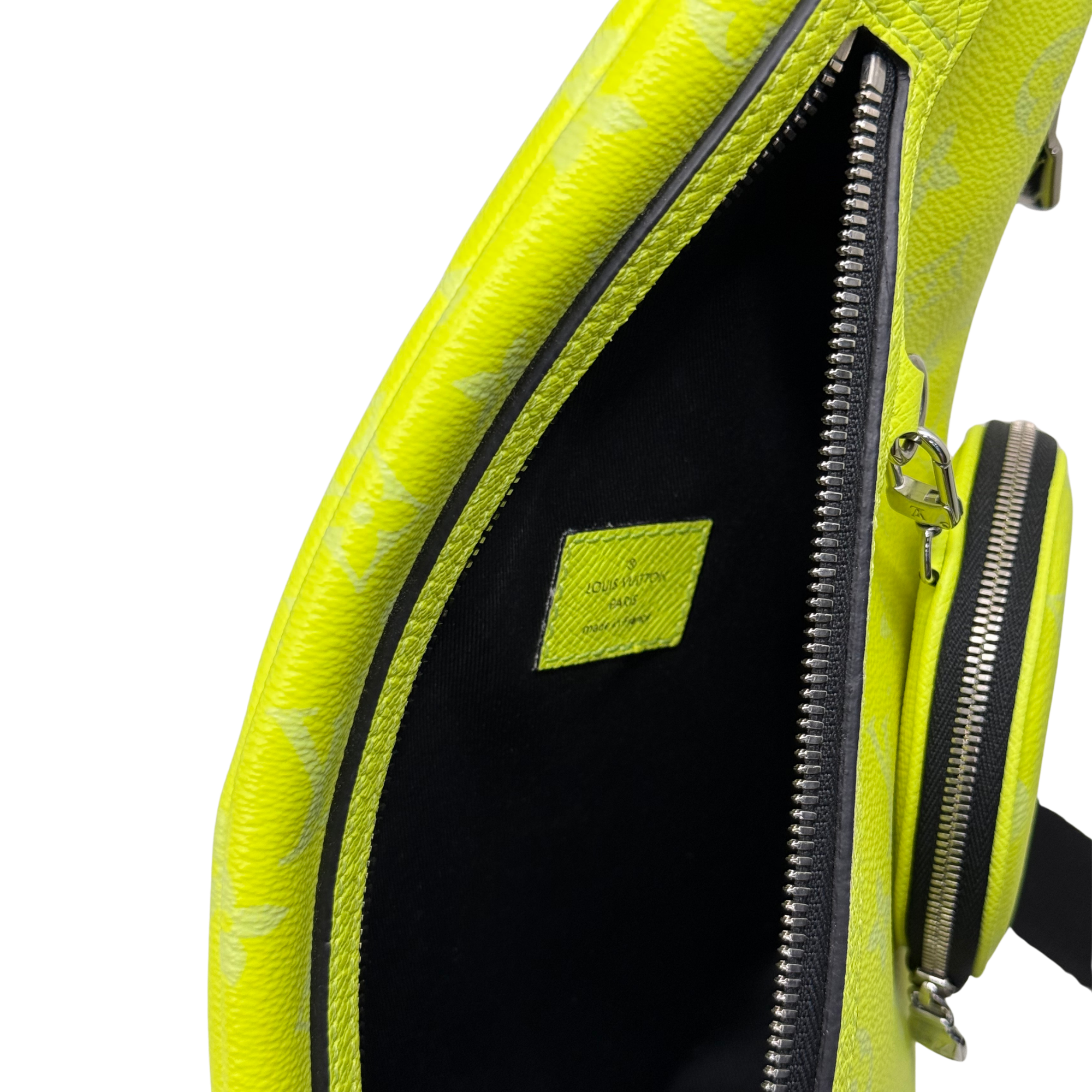 Louis Vuitton Duo Sling Bag Monogram Taigarama crossbody bag neon yellow (pre-owned)