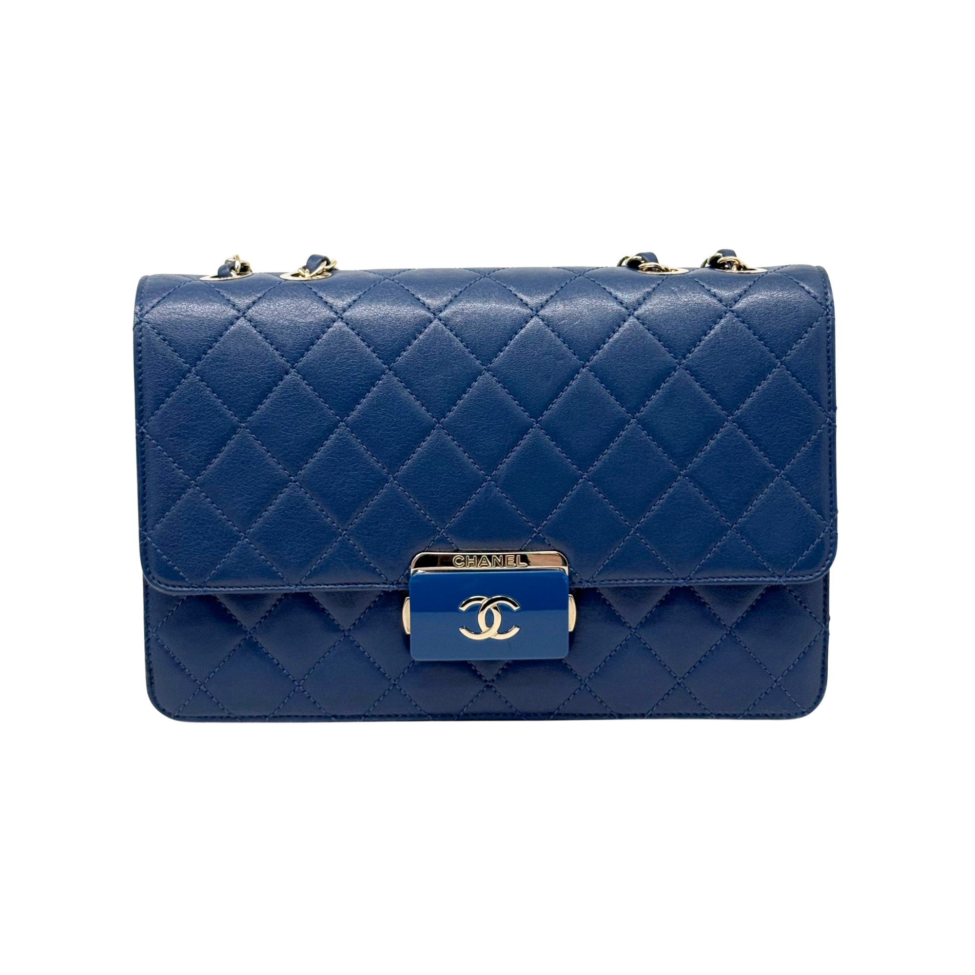 Chanel Beauty Lock Matelasse shoulder bag (pre-owned)