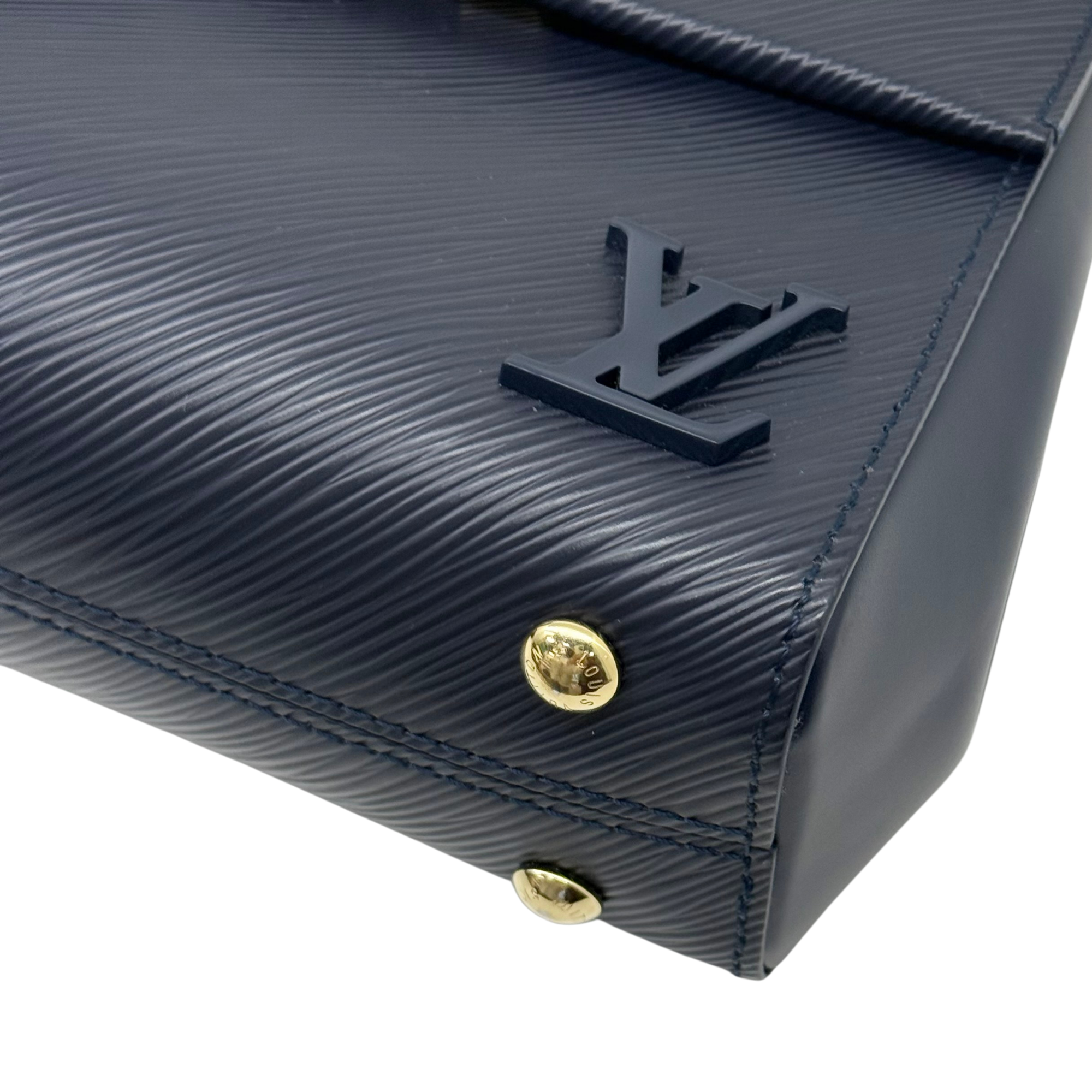 Louis Vuitton Cluny Top Handle Bag Epi Leather Mini Navy Blue (pre-owned)