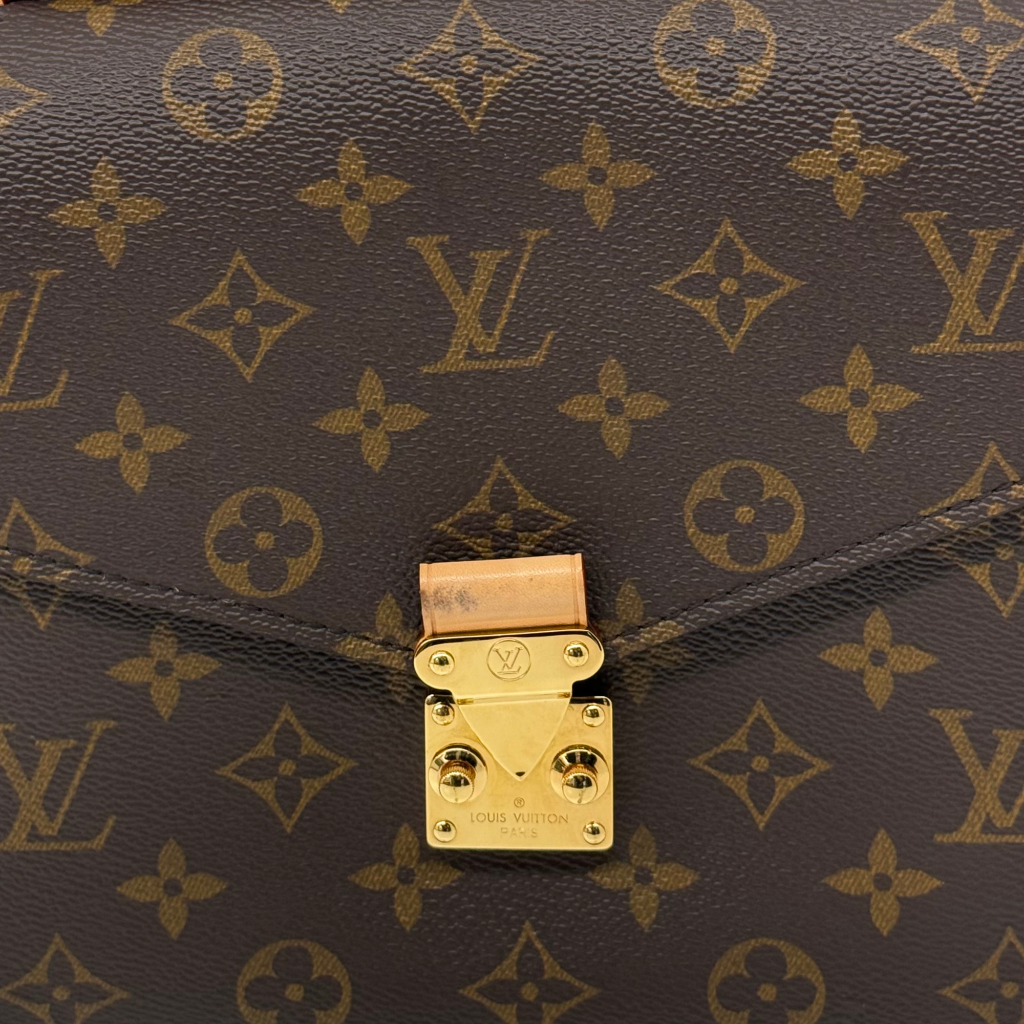 Louis Vuitton Pochette Metis MM Brown Monogram Canvas Crossbody Bag (pre-owned)